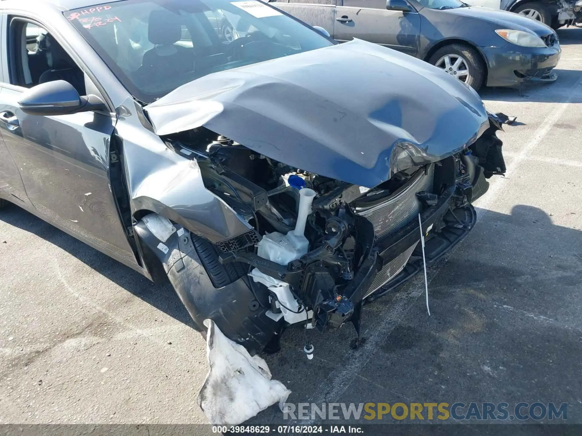 6 Photograph of a damaged car 3N1AB8DV5NY304203 NISSAN SENTRA 2022