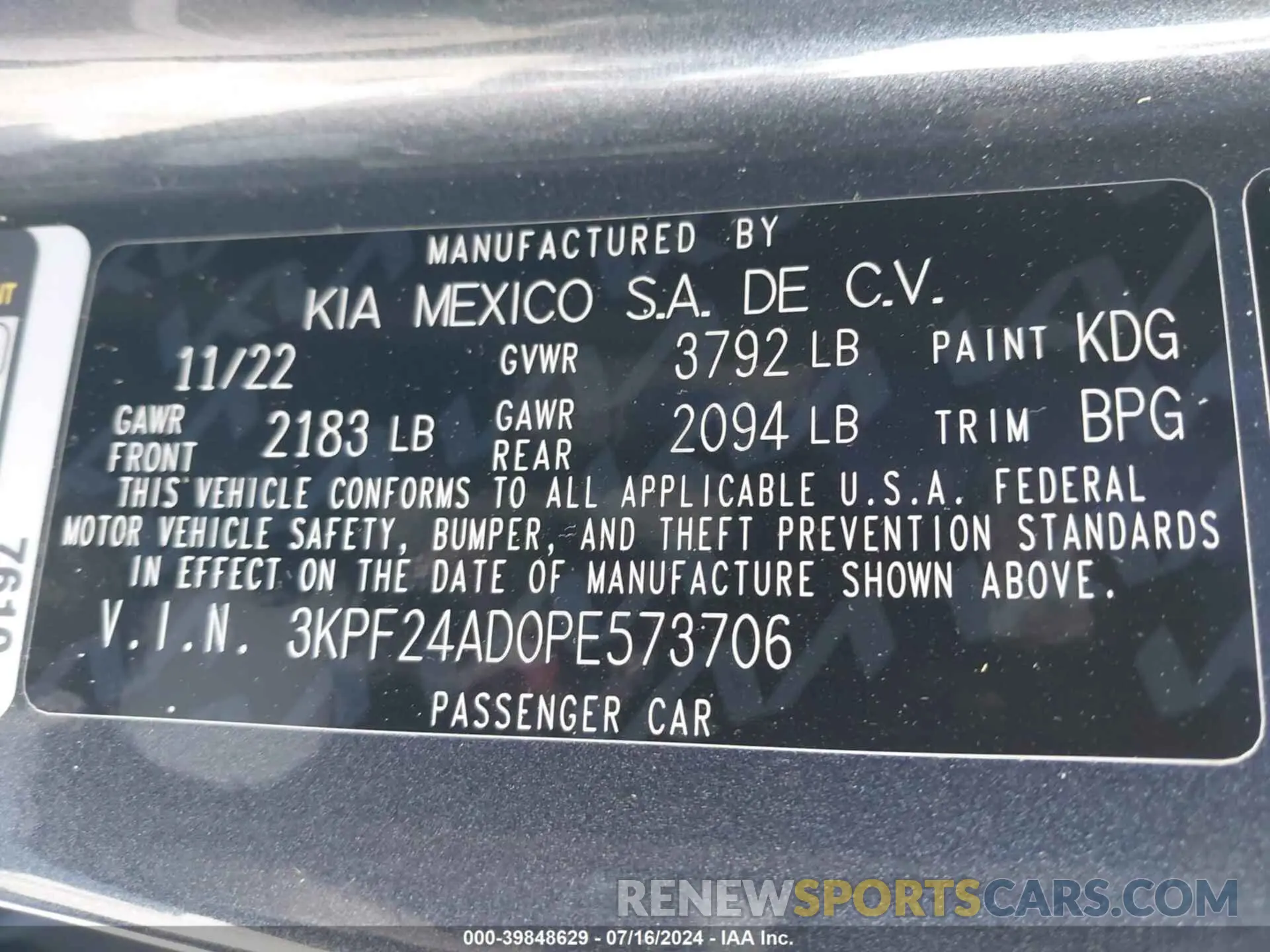 9 Photograph of a damaged car 3N1AB8DV5NY304203 NISSAN SENTRA 2022