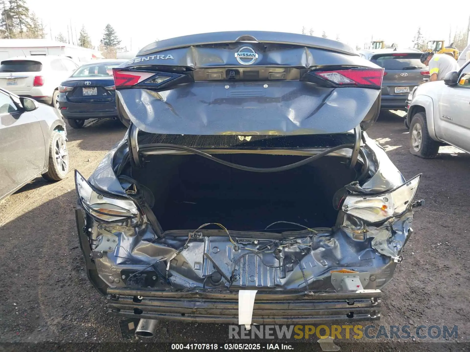 17 Photograph of a damaged car 3N1AB8DV6NY219418 NISSAN SENTRA 2022