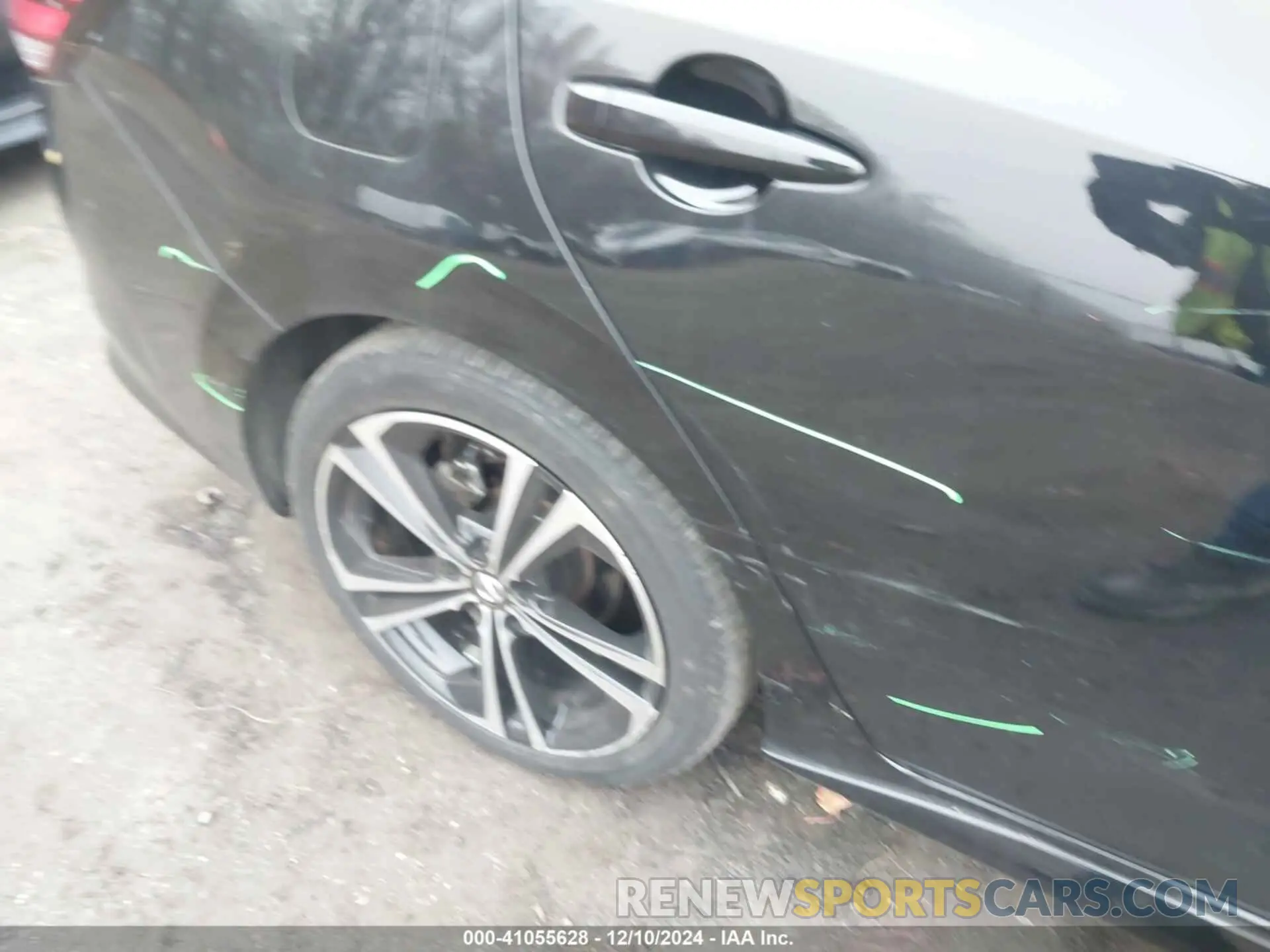 19 Photograph of a damaged car 3N1AB8DV6NY229320 NISSAN SENTRA 2022