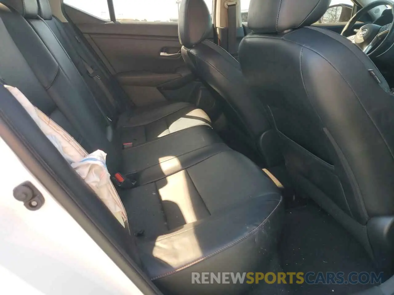 10 Photograph of a damaged car 3N1AB8DV6NY316571 NISSAN SENTRA 2022
