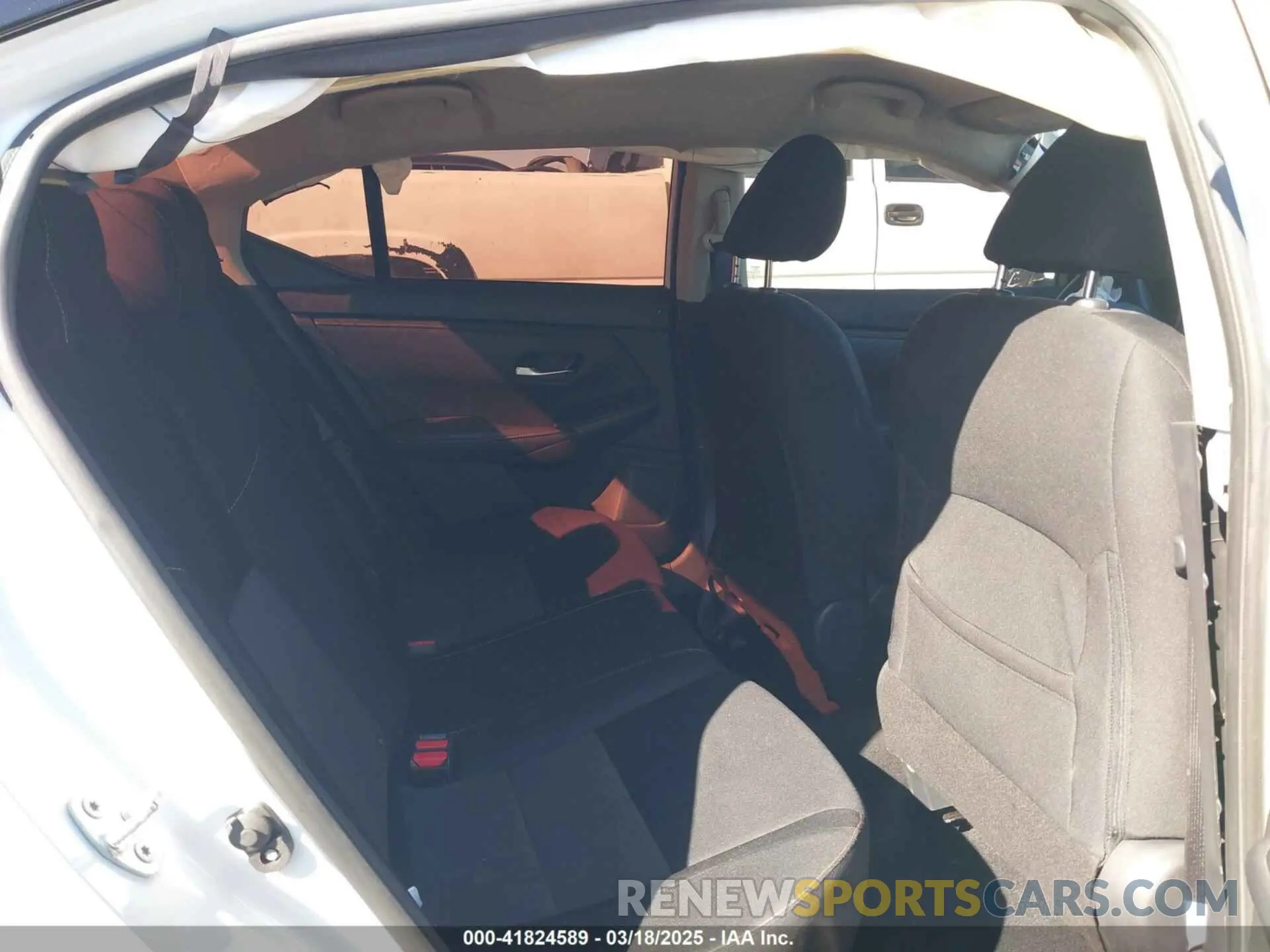 8 Photograph of a damaged car 3N1AB8DV8NY287476 NISSAN SENTRA 2022