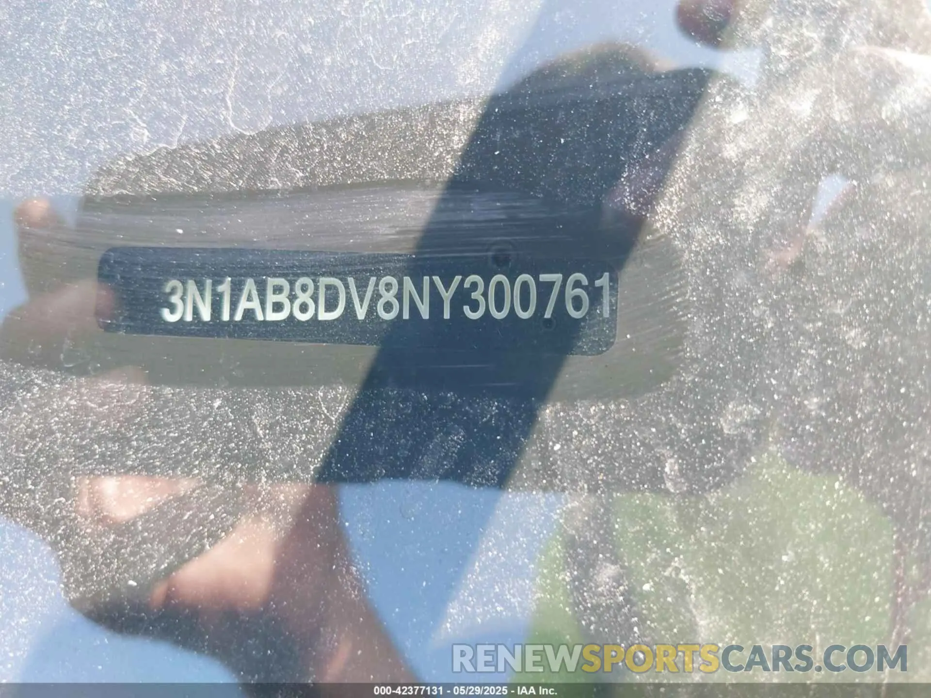 18 Photograph of a damaged car 3N1AB8DV8NY300761 NISSAN SENTRA 2022