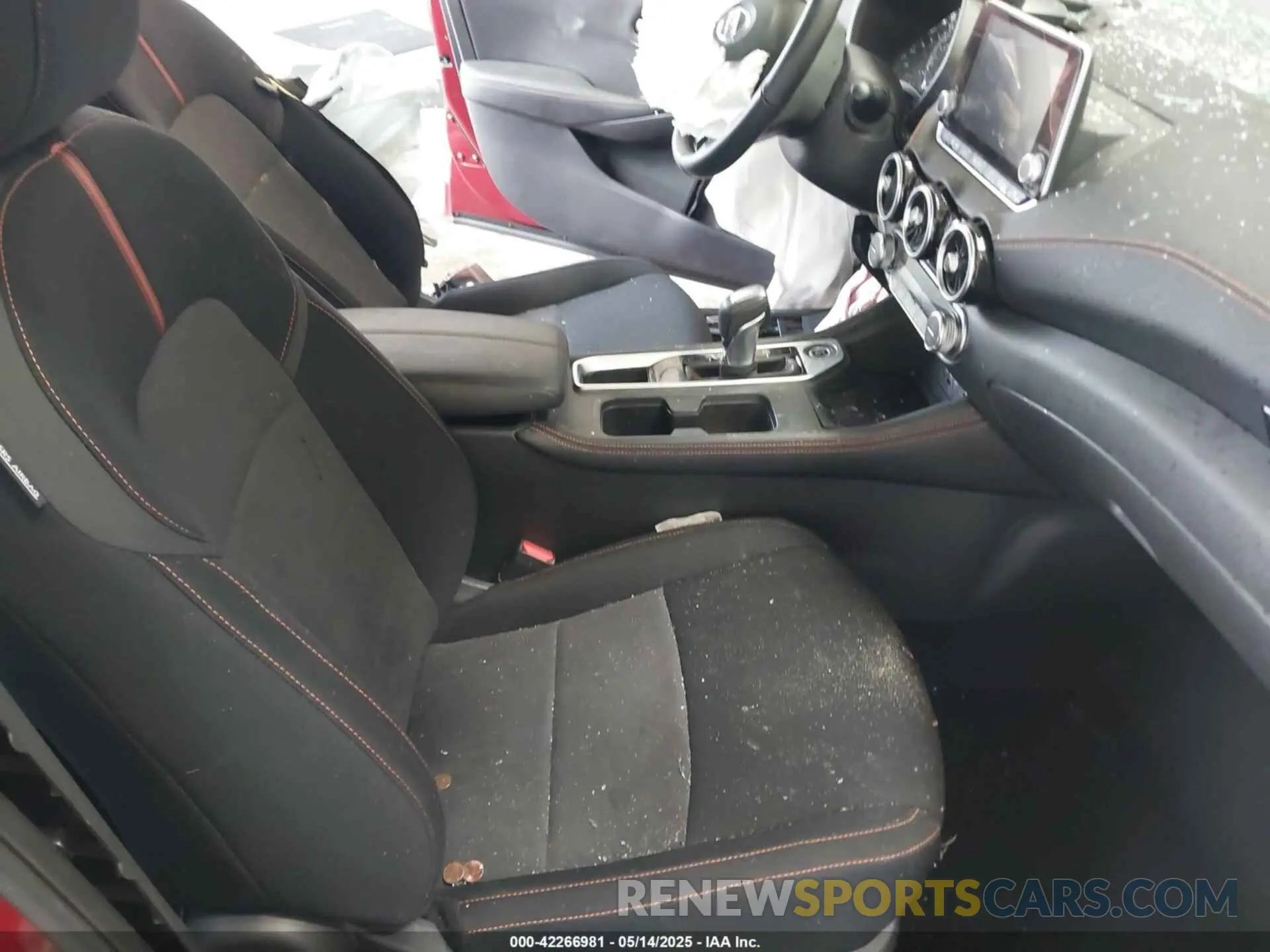 5 Photograph of a damaged car 3N1AB8DVXNY213833 NISSAN SENTRA 2022