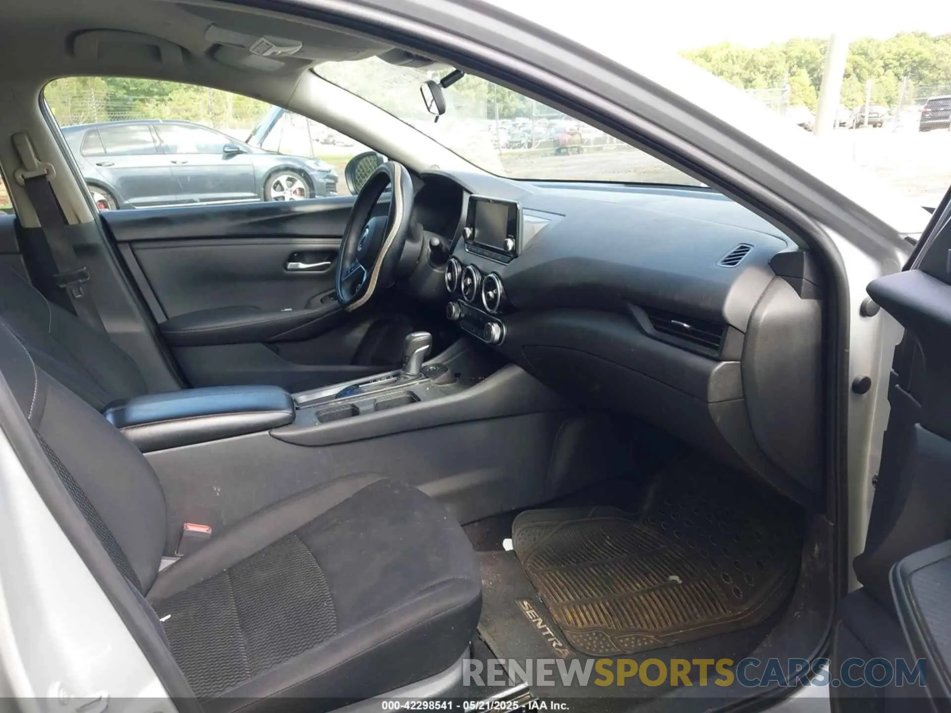 5 Photograph of a damaged car 3N1AB8BV0PY260195 NISSAN SENTRA 2023