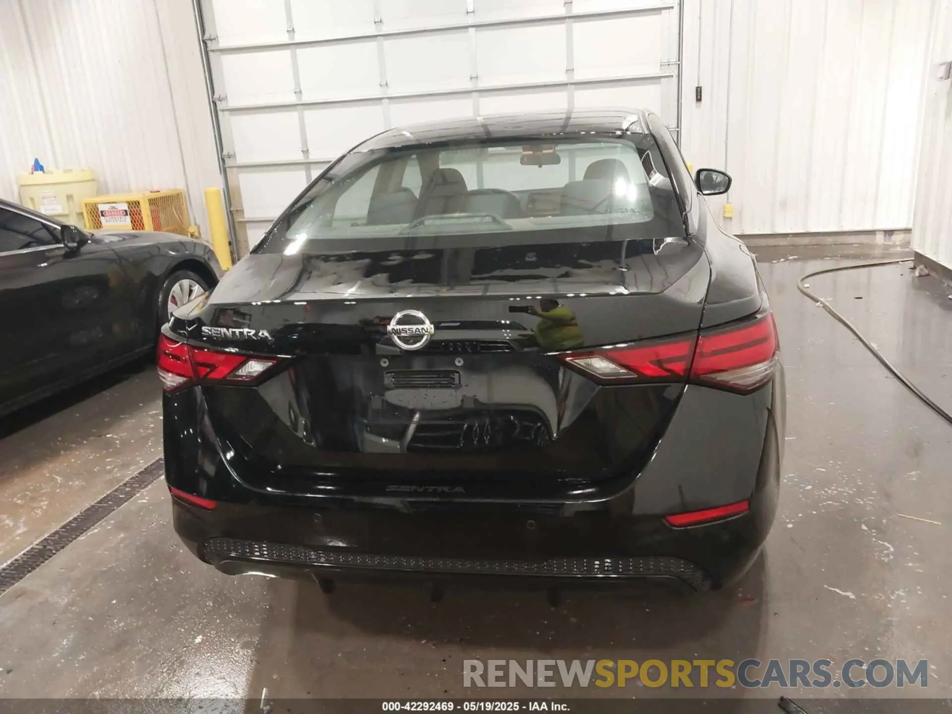 16 Photograph of a damaged car 3N1AB8BV4PY296570 NISSAN SENTRA 2023