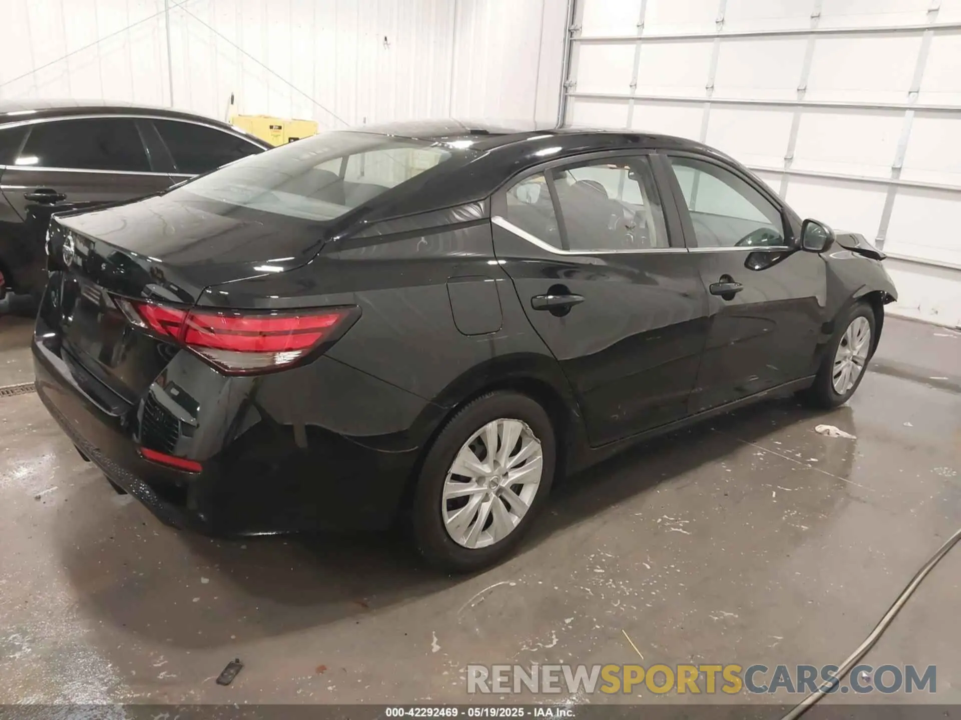 4 Photograph of a damaged car 3N1AB8BV4PY296570 NISSAN SENTRA 2023