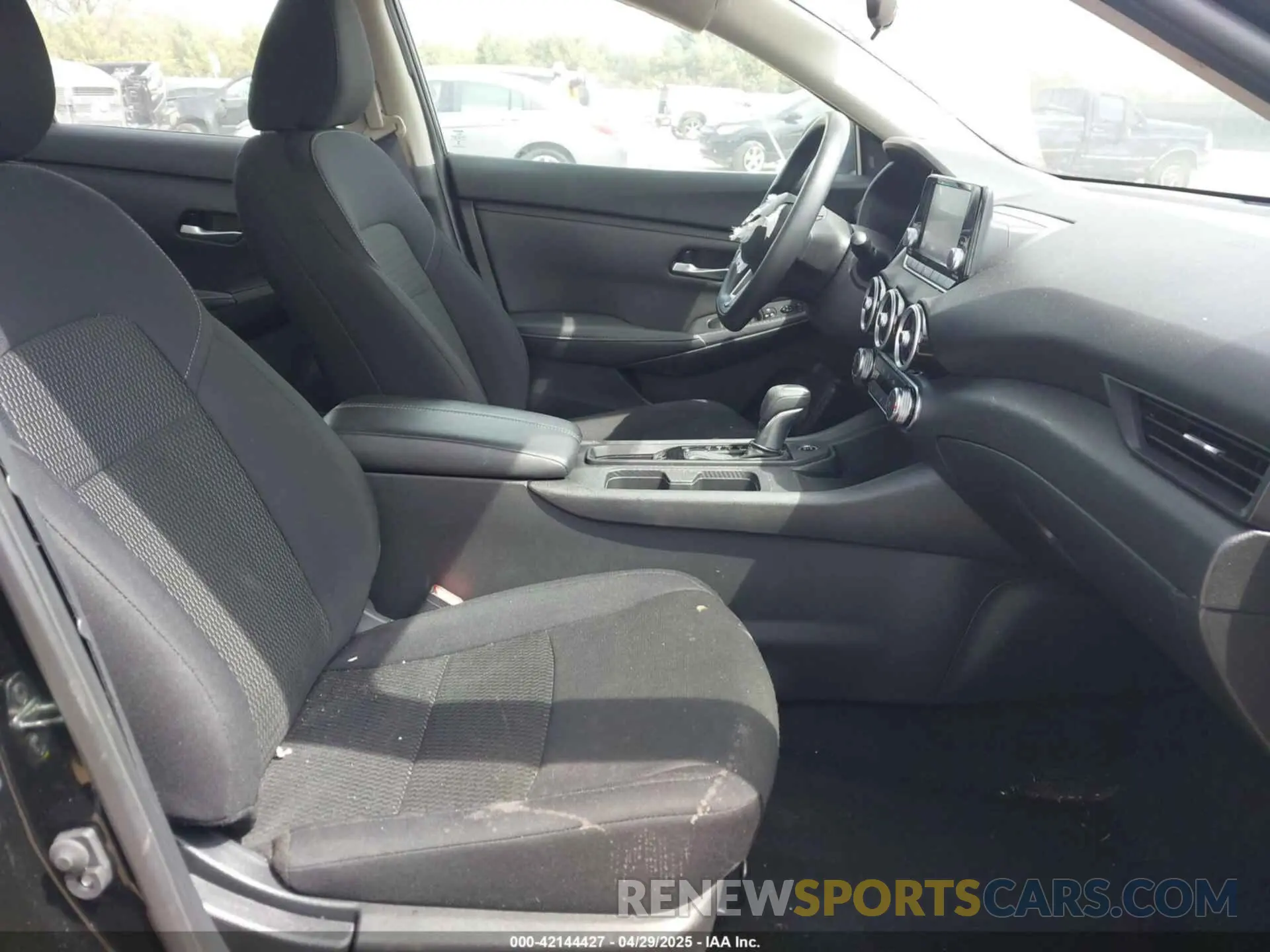 5 Photograph of a damaged car 3N1AB8BV6PY233163 NISSAN SENTRA 2023