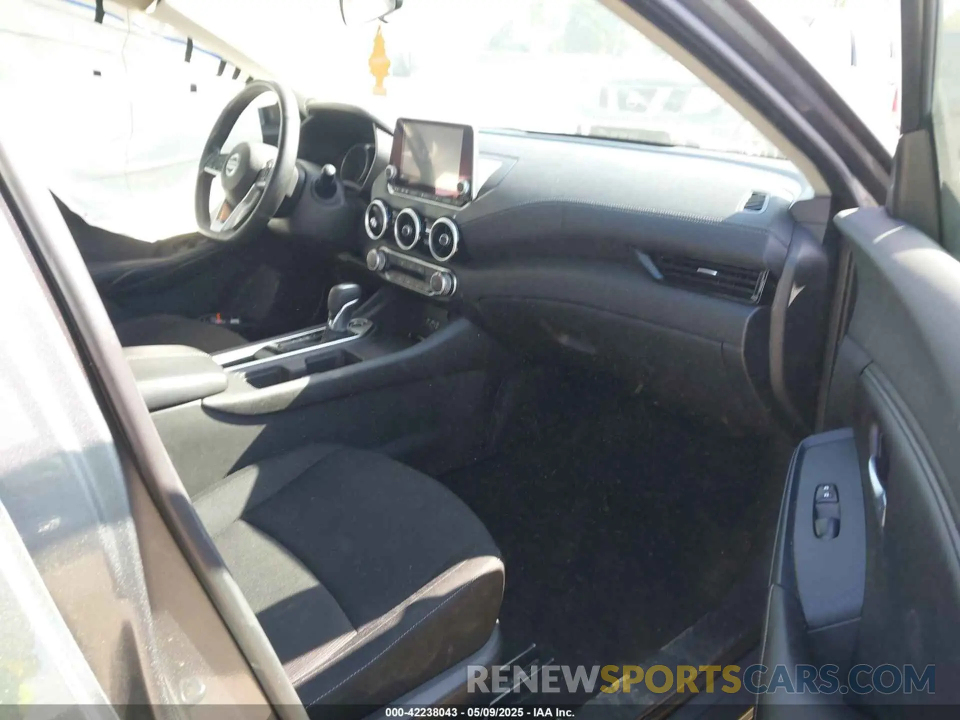 5 Photograph of a damaged car 3N1AB8CV2PY245437 NISSAN SENTRA 2023