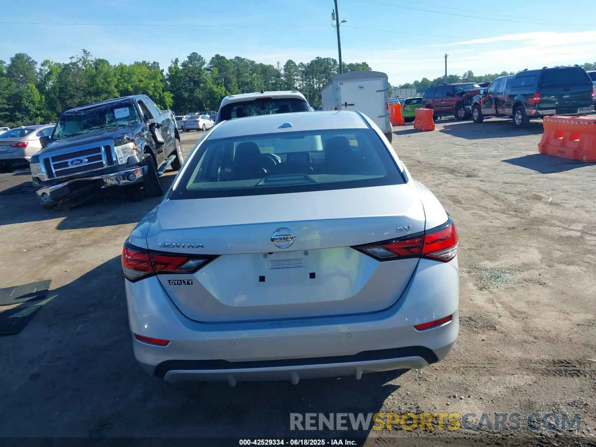 16 Photograph of a damaged car 3N1AB8CV2PY275750 NISSAN SENTRA 2023