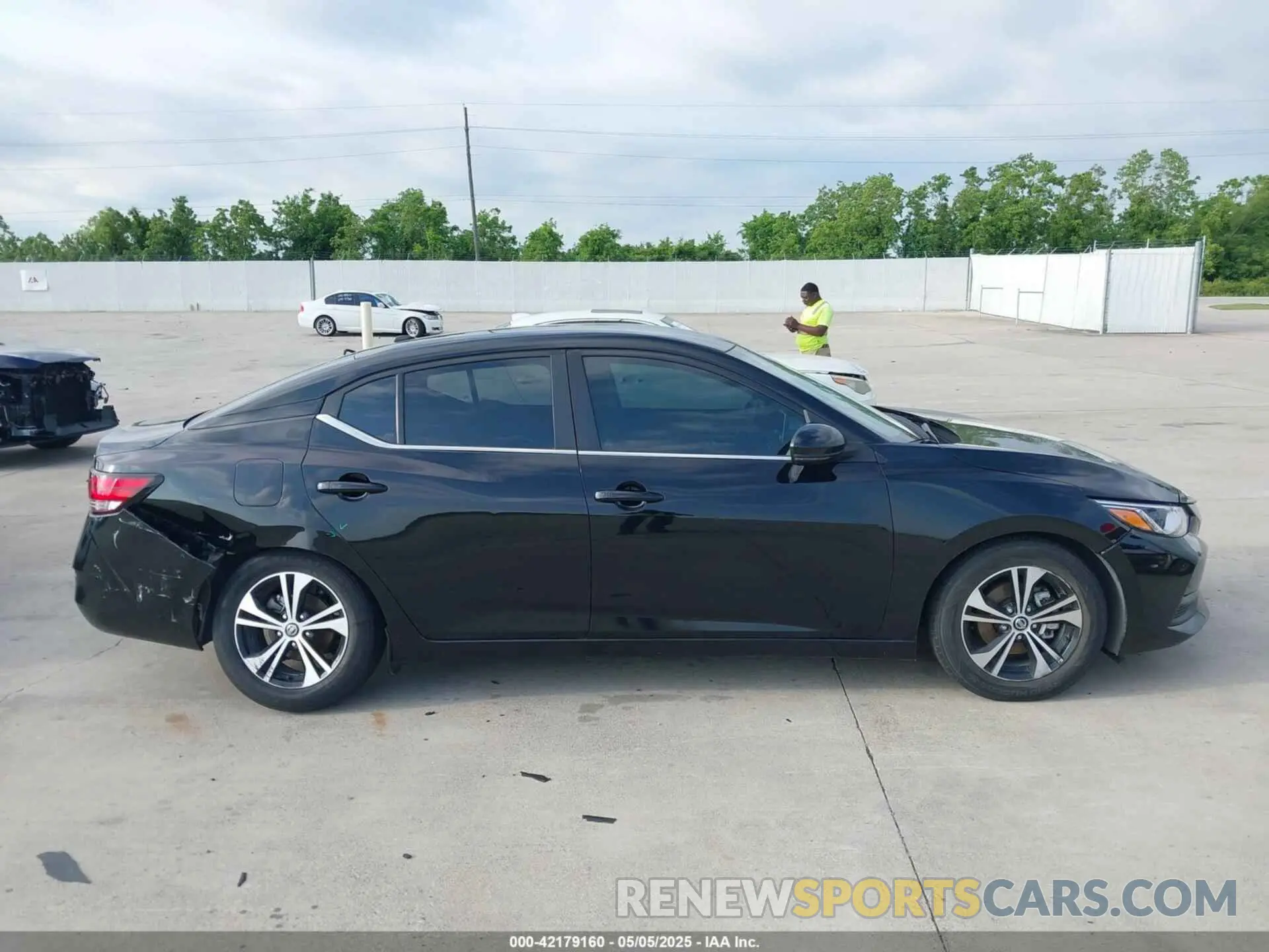 13 Photograph of a damaged car 3N1AB8CV3PY223804 NISSAN SENTRA 2023
