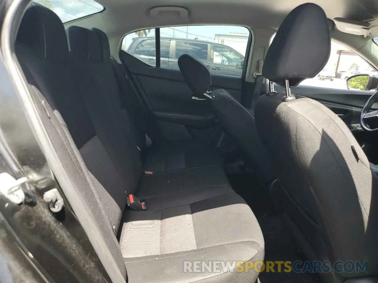 10 Photograph of a damaged car 3N1AB8CV4PY315035 NISSAN SENTRA 2023