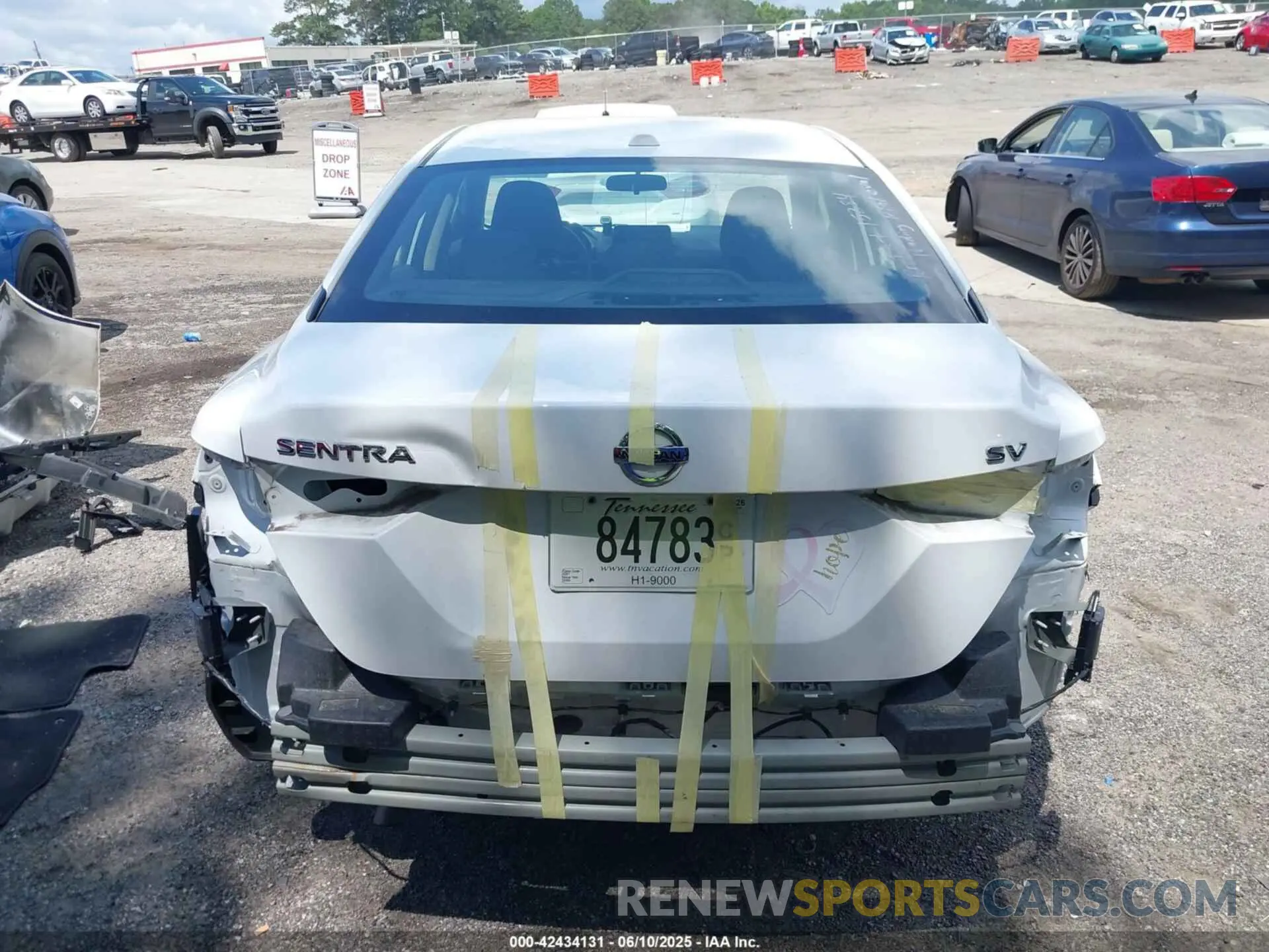 16 Photograph of a damaged car 3N1AB8CV5PY224601 NISSAN SENTRA 2023