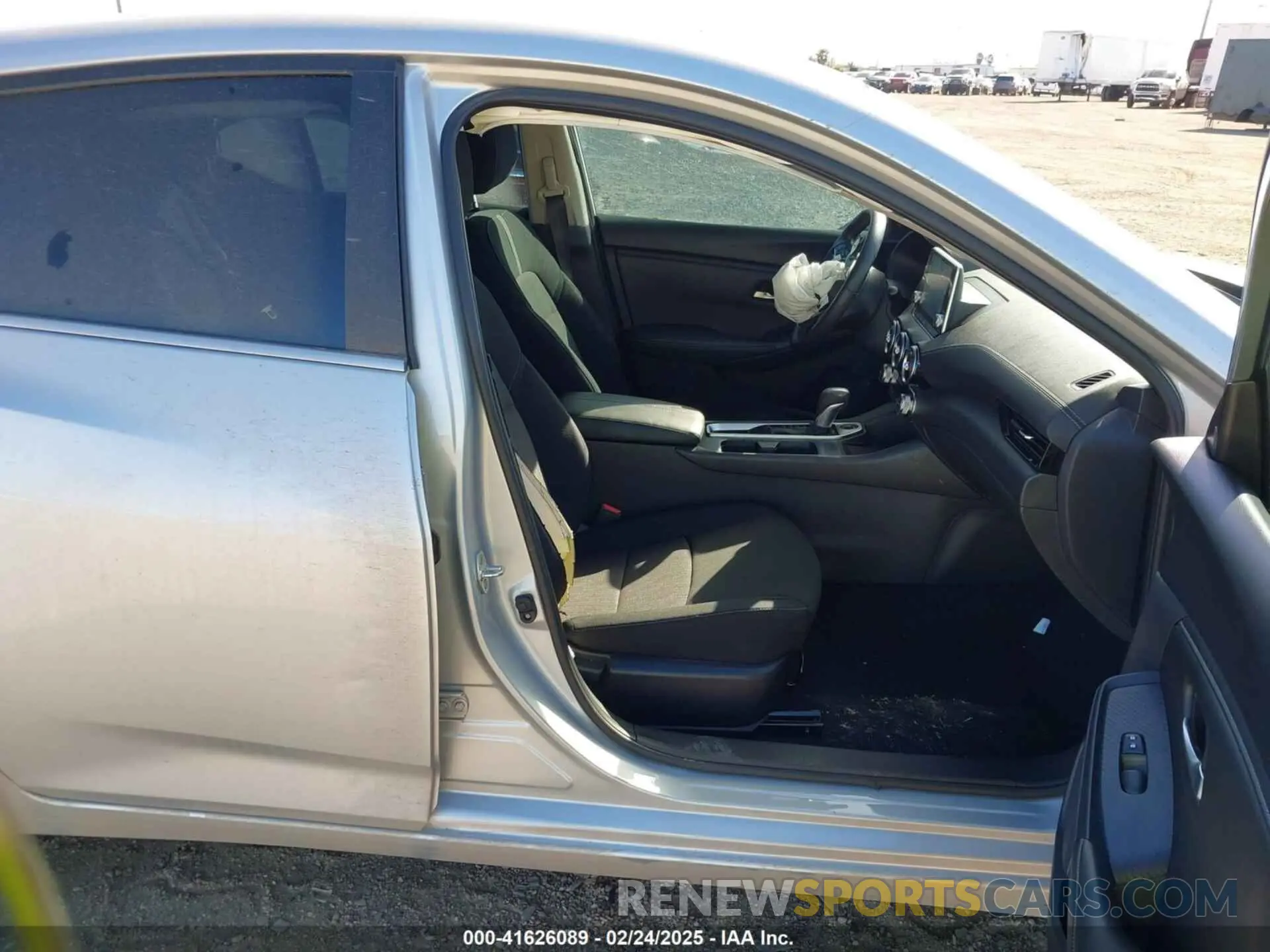 5 Photograph of a damaged car 3N1AB8CVXPY271168 NISSAN SENTRA 2023