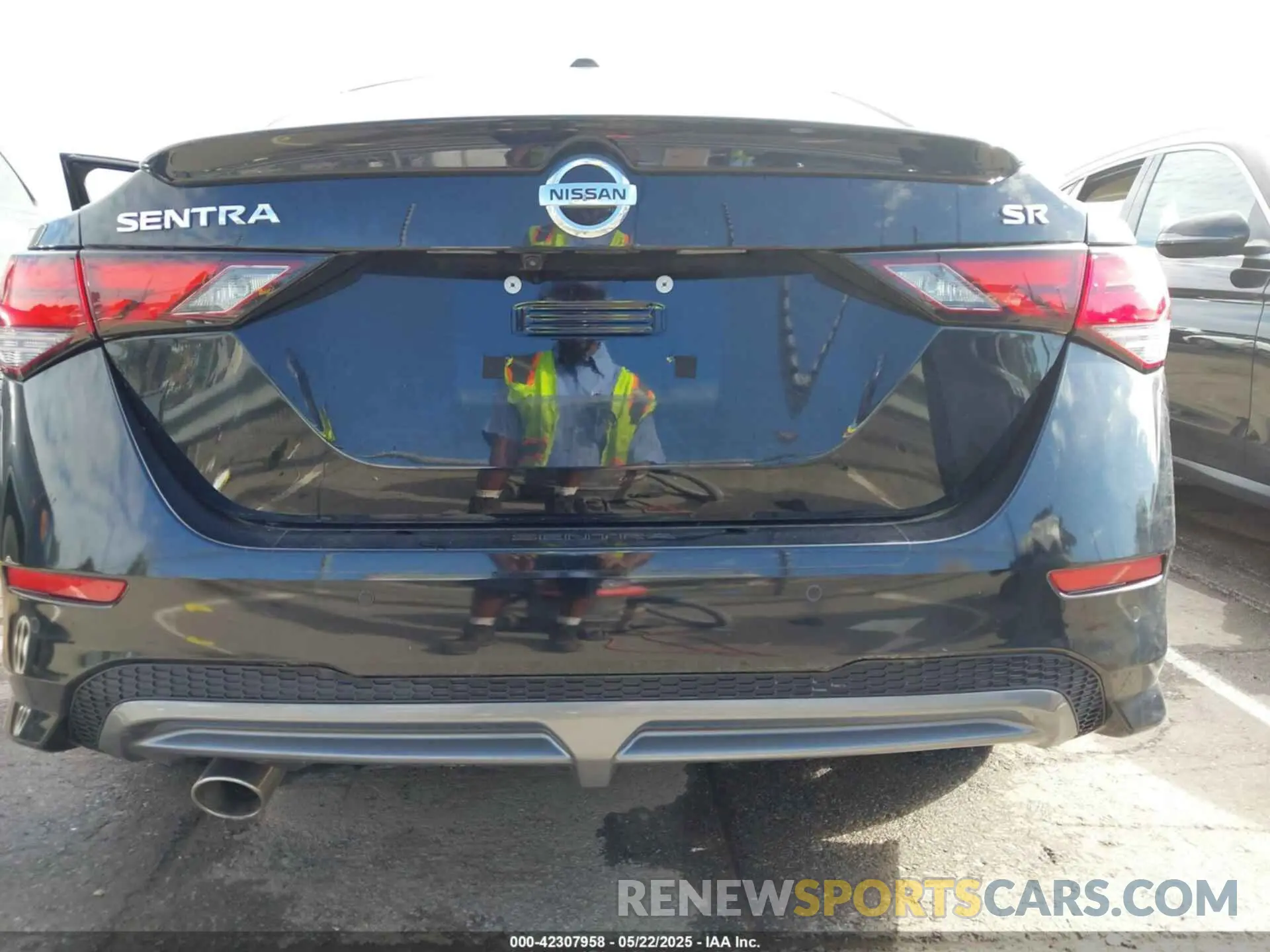 16 Photograph of a damaged car 3N1AB8DV5PY271741 NISSAN SENTRA 2023