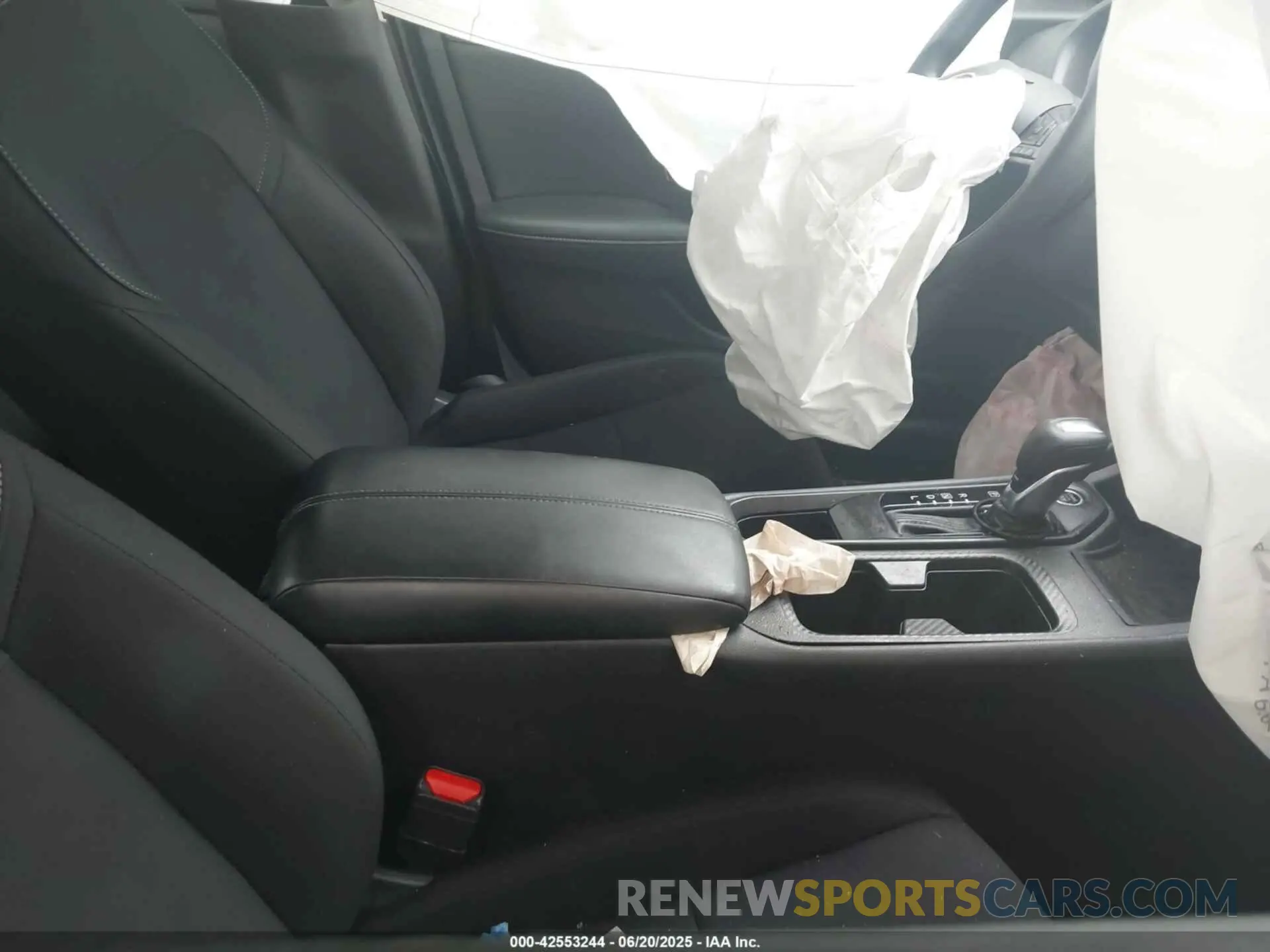 5 Photograph of a damaged car 3N1AB8BV0RY296116 NISSAN SENTRA 2024