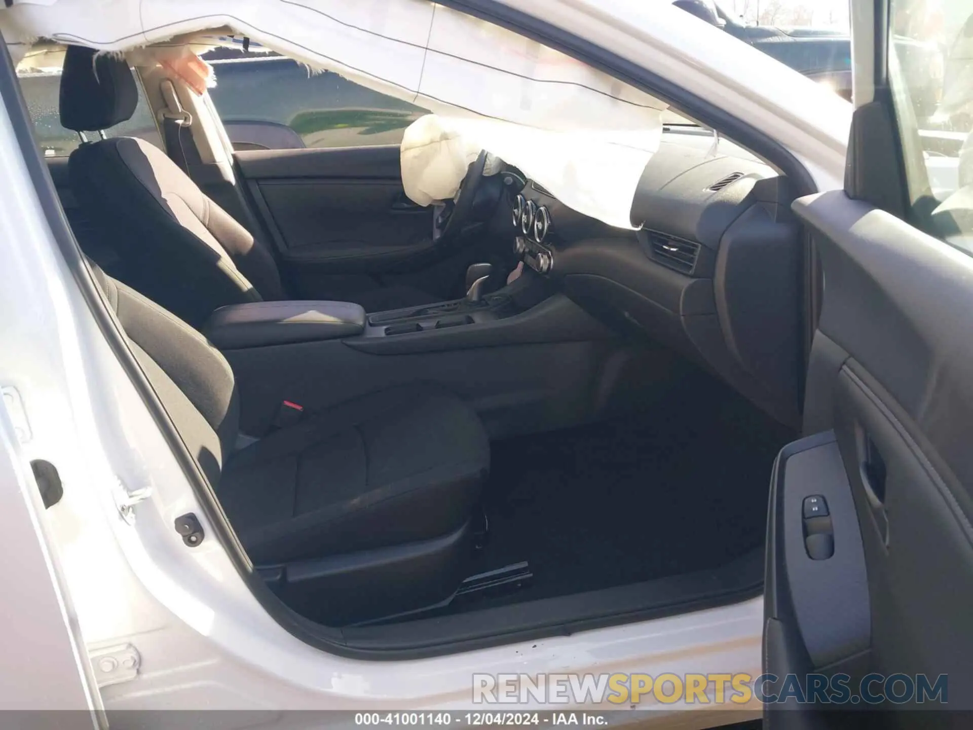 5 Photograph of a damaged car 3N1AB8BV2RY239349 NISSAN SENTRA 2024