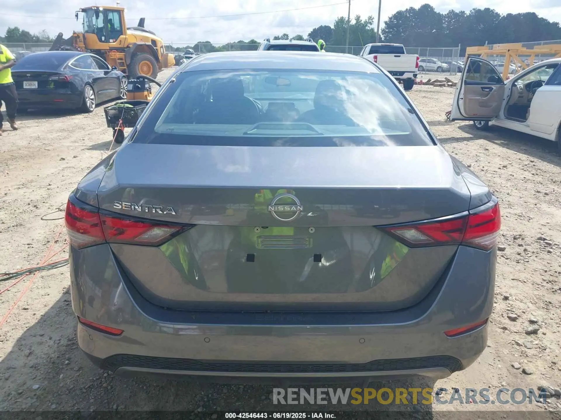 16 Photograph of a damaged car 3N1AB8BV2RY304541 NISSAN SENTRA 2024