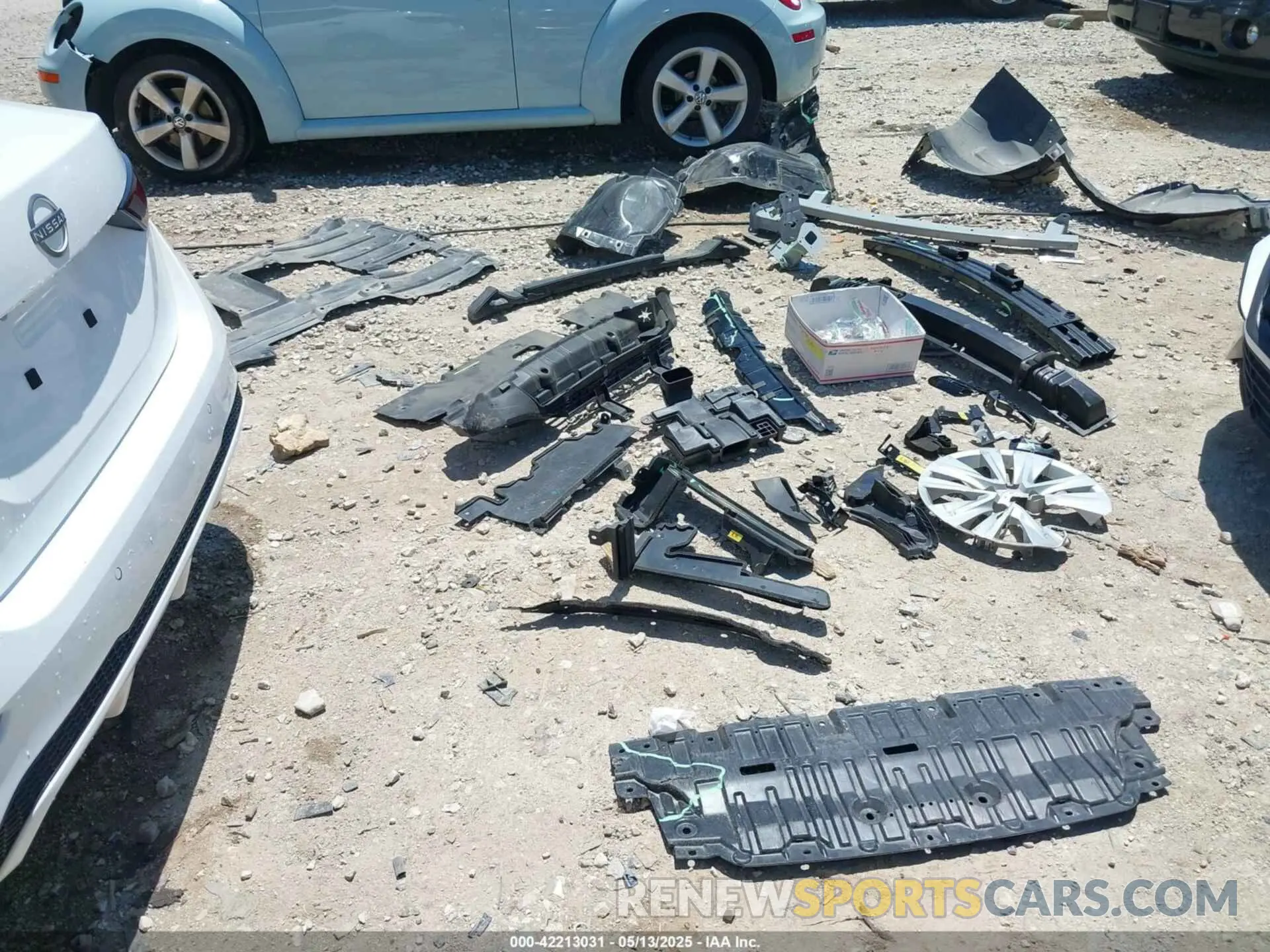 19 Photograph of a damaged car 3N1AB8BV3RY270691 NISSAN SENTRA 2024