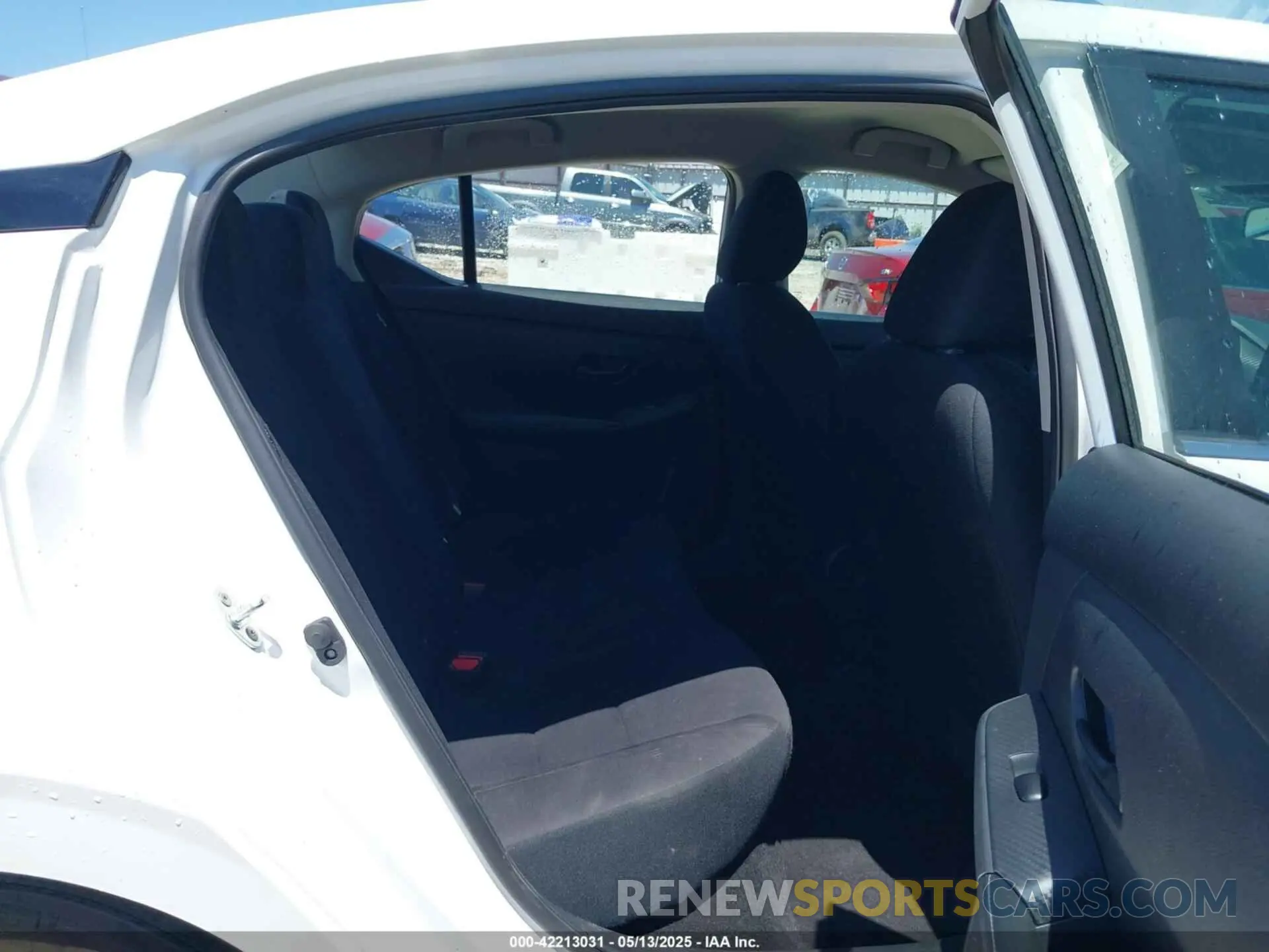 8 Photograph of a damaged car 3N1AB8BV3RY270691 NISSAN SENTRA 2024