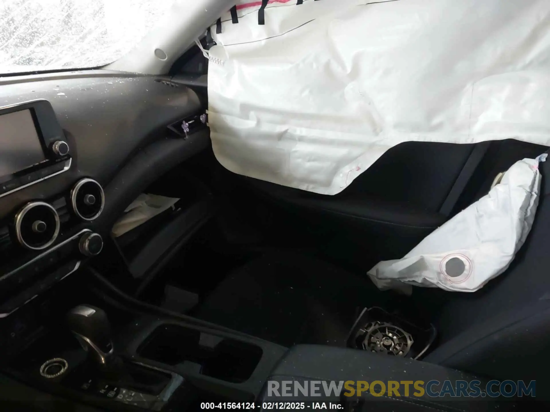 5 Photograph of a damaged car 3N1AB8BV5RY306543 NISSAN SENTRA 2024