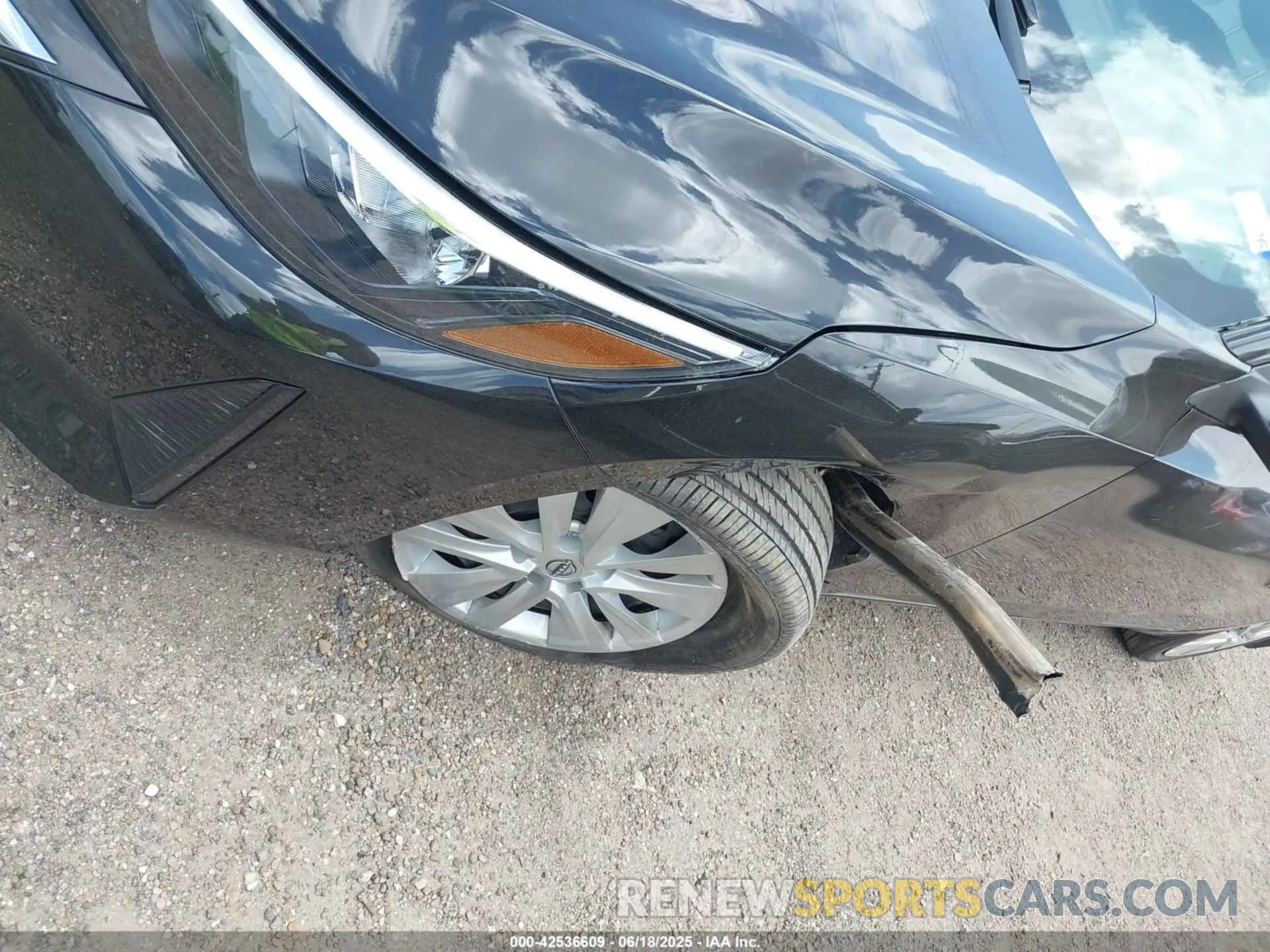 19 Photograph of a damaged car 3N1AB8BV5RY376382 NISSAN SENTRA 2024