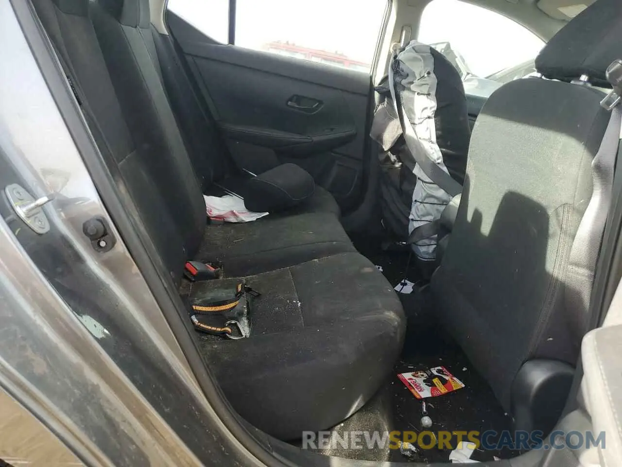 10 Photograph of a damaged car 3N1AB8BV6RY267669 NISSAN SENTRA 2024