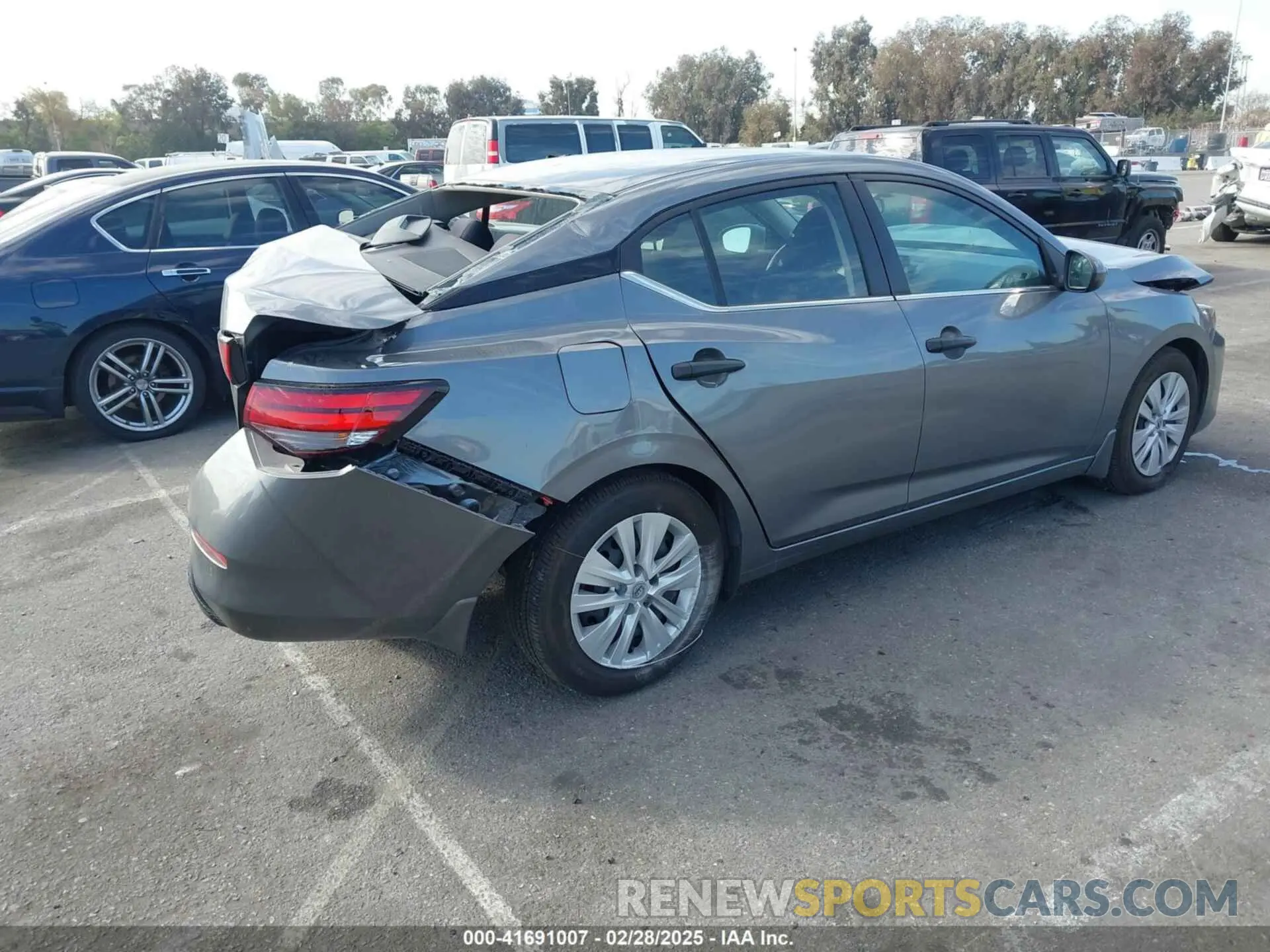 4 Photograph of a damaged car 3N1AB8BV6RY275240 NISSAN SENTRA 2024
