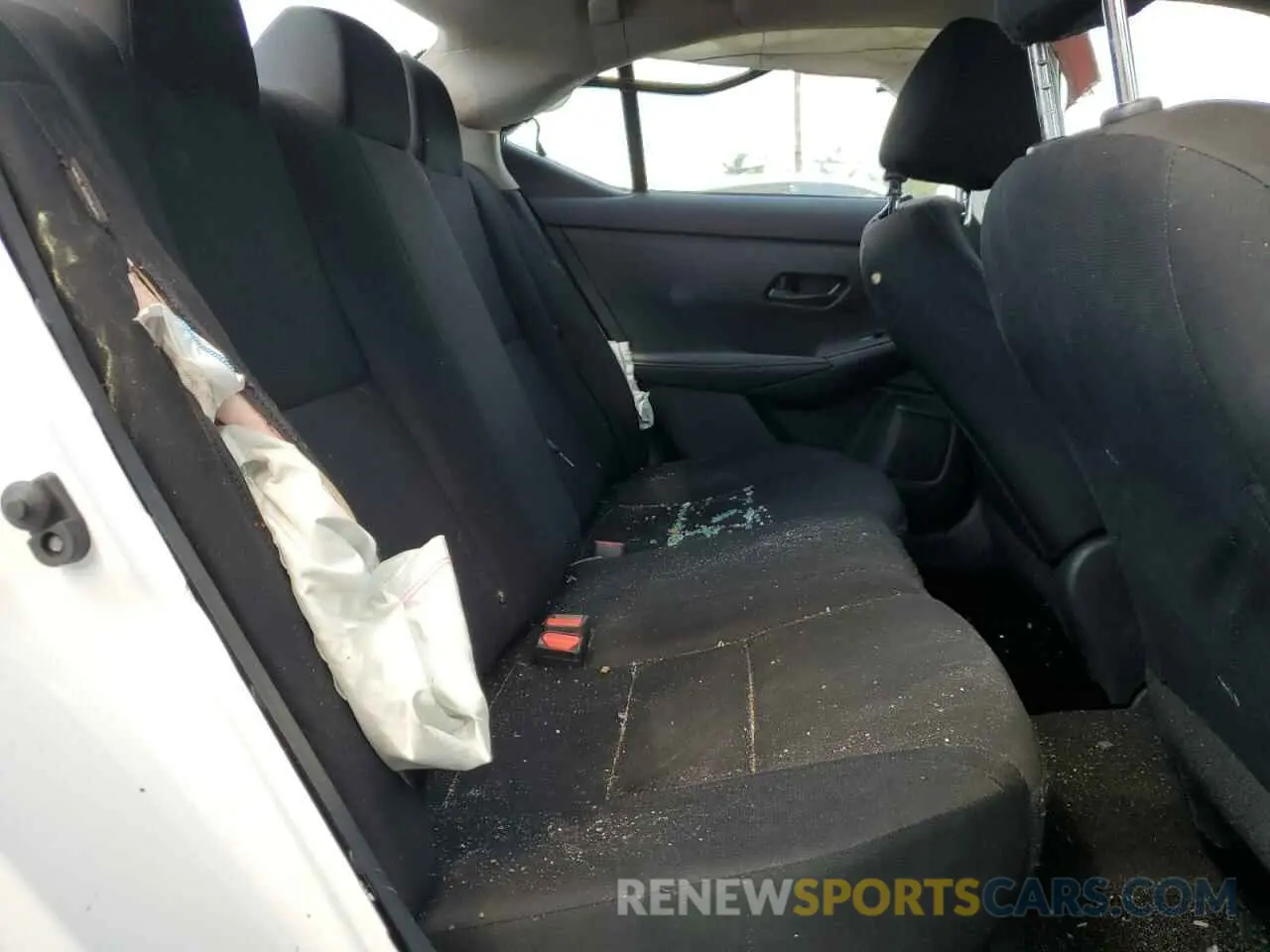 10 Photograph of a damaged car 3N1AB8BV7RY286831 NISSAN SENTRA 2024