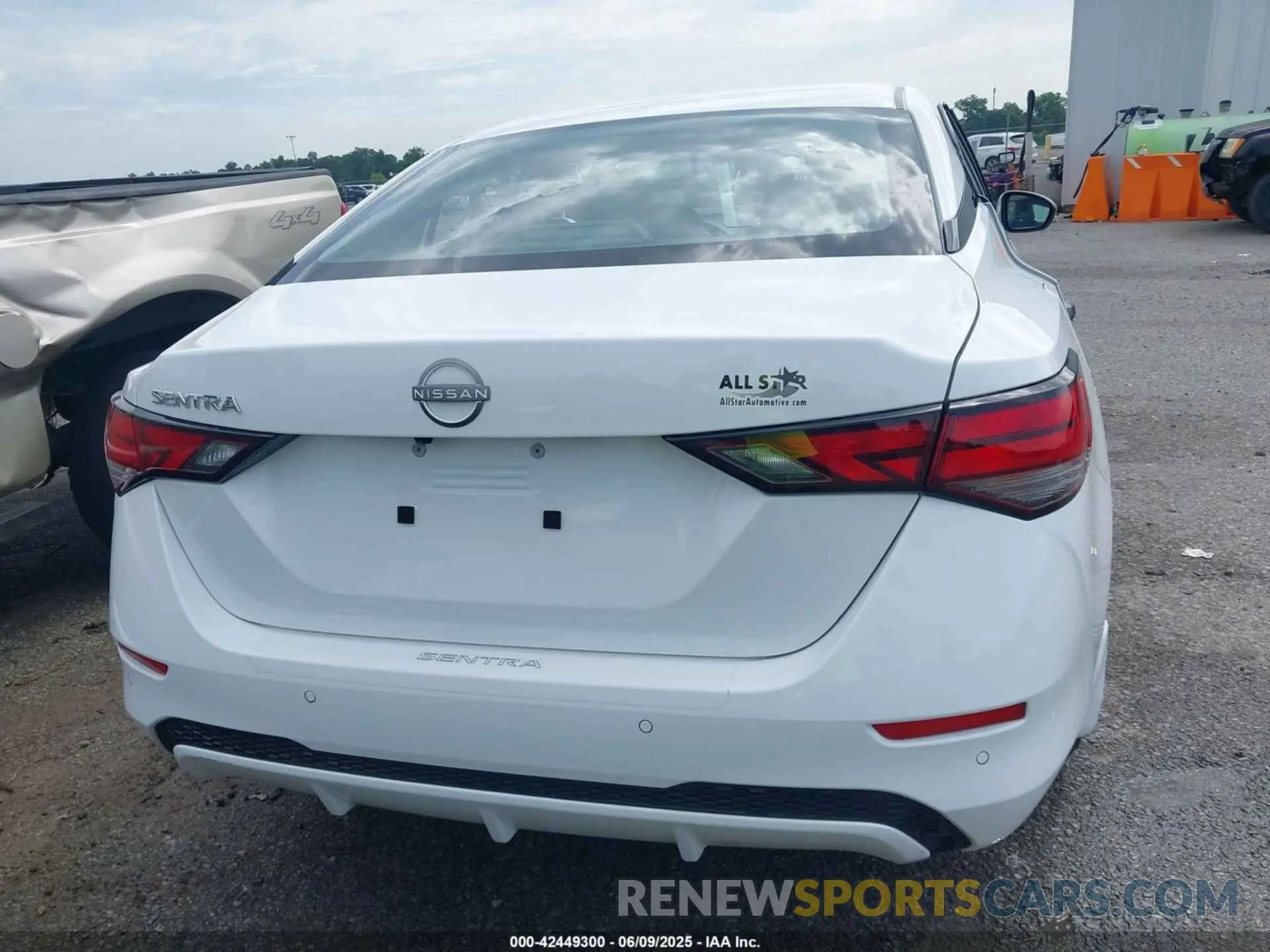 16 Photograph of a damaged car 3N1AB8BV7RY325028 NISSAN SENTRA 2024