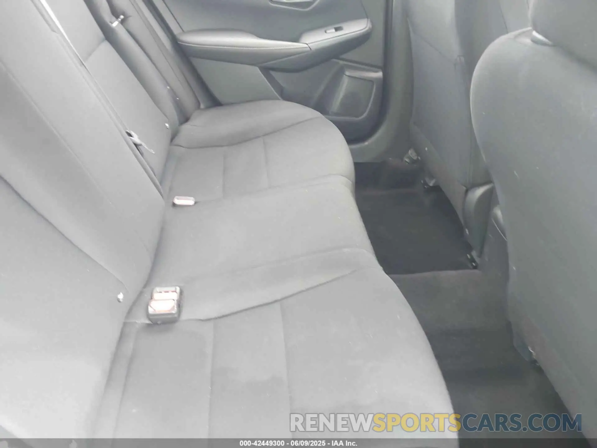 8 Photograph of a damaged car 3N1AB8BV7RY325028 NISSAN SENTRA 2024
