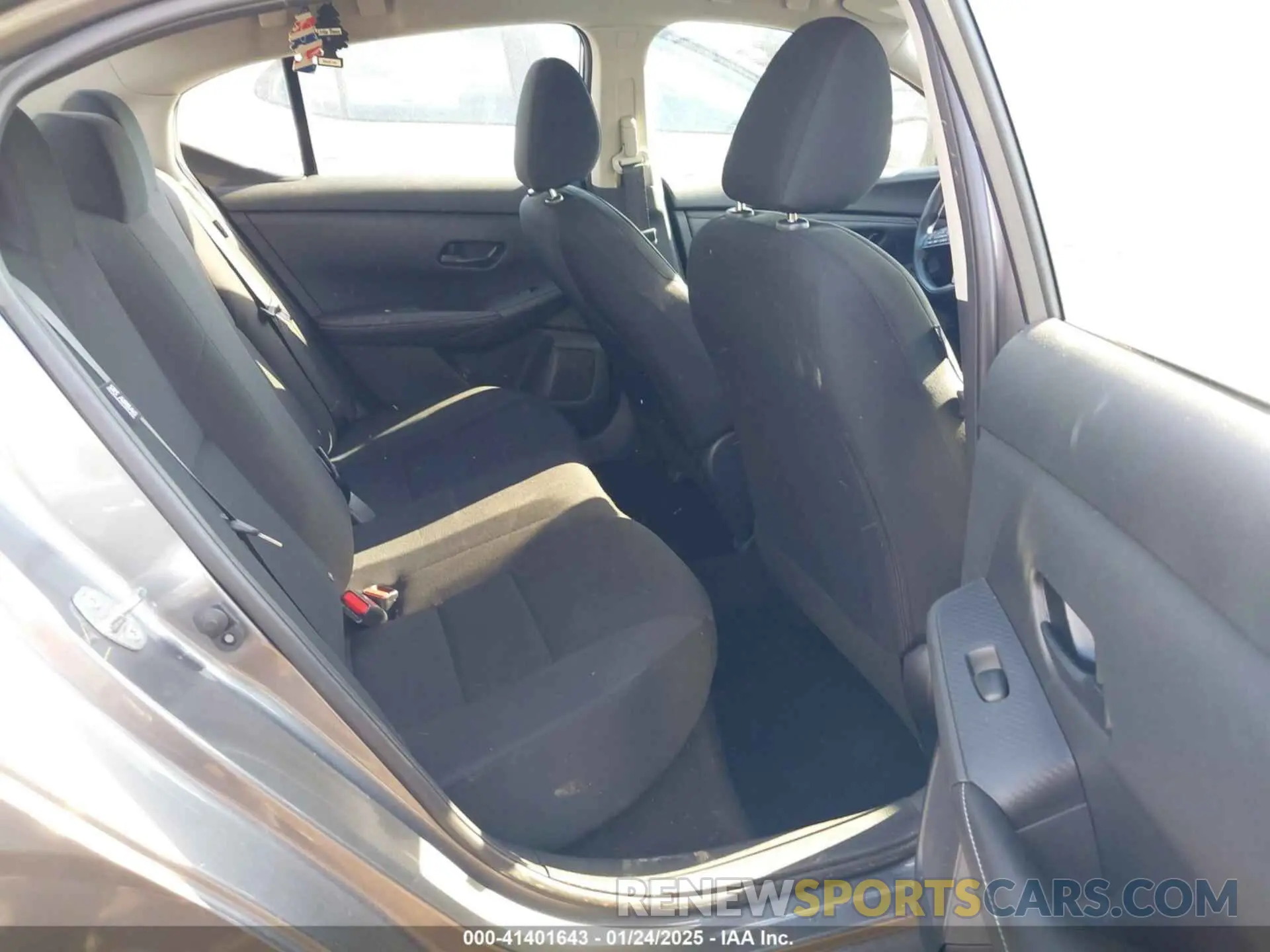 8 Photograph of a damaged car 3N1AB8BV9RY373971 NISSAN SENTRA 2024