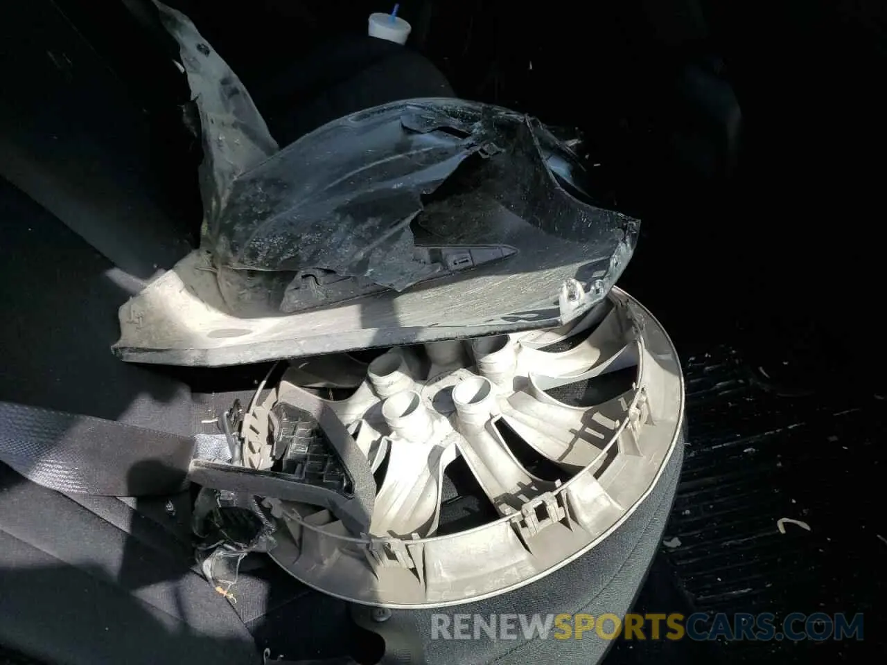 13 Photograph of a damaged car 3N1AB8BVXRY205529 NISSAN SENTRA 2024