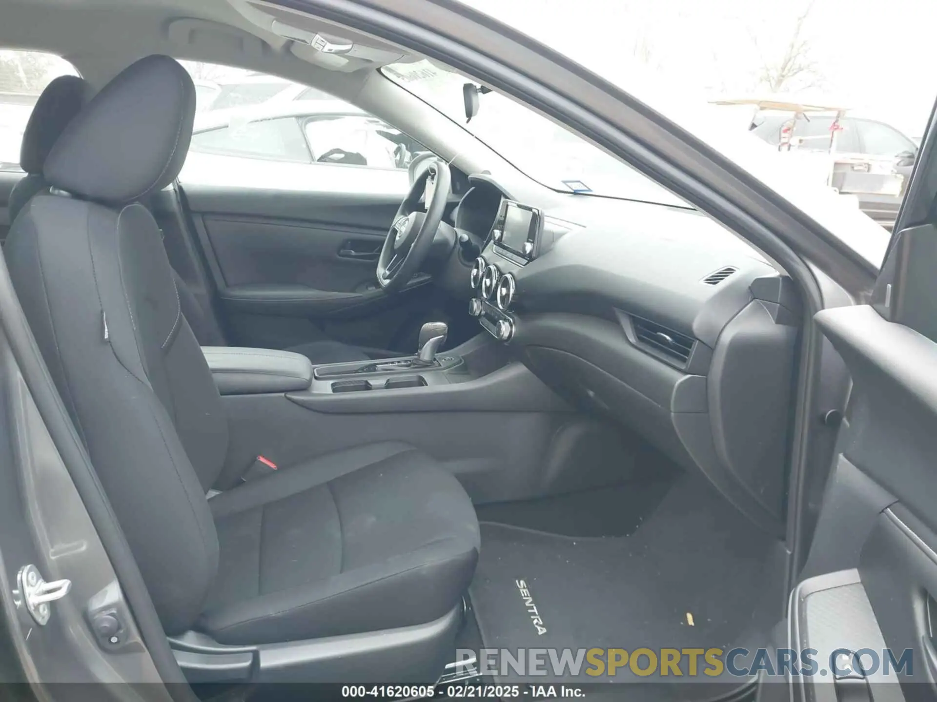 5 Photograph of a damaged car 3N1AB8BVXRY238675 NISSAN SENTRA 2024