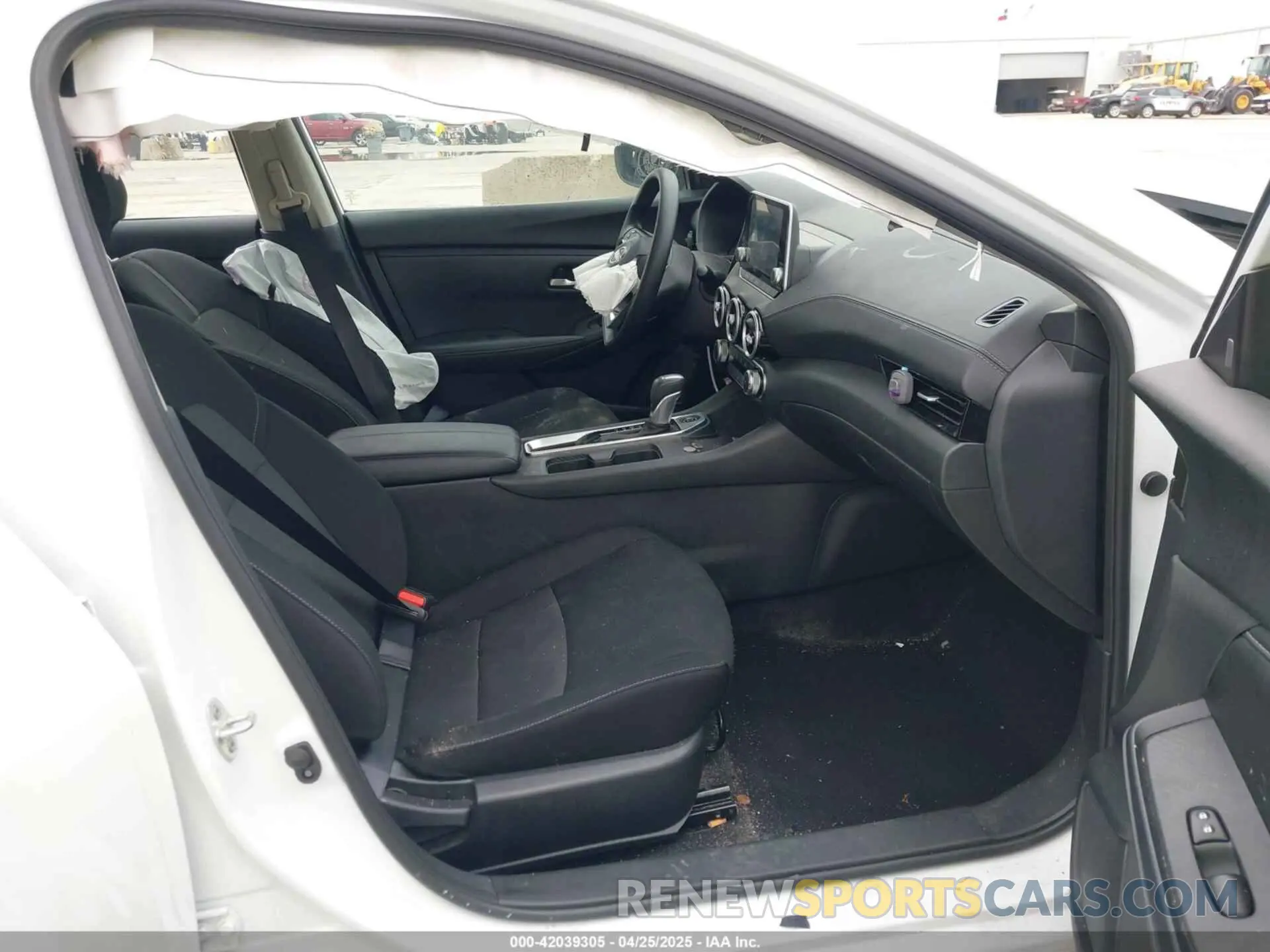 5 Photograph of a damaged car 3N1AB8CV0RY366275 NISSAN SENTRA 2024