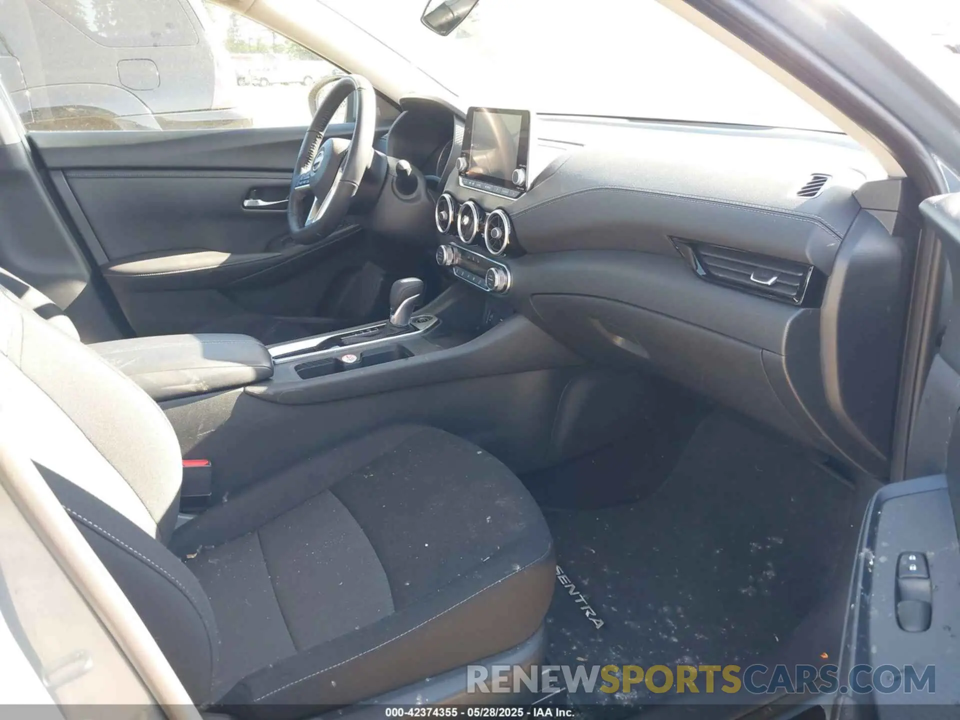 5 Photograph of a damaged car 3N1AB8CV1RY201917 NISSAN SENTRA 2024