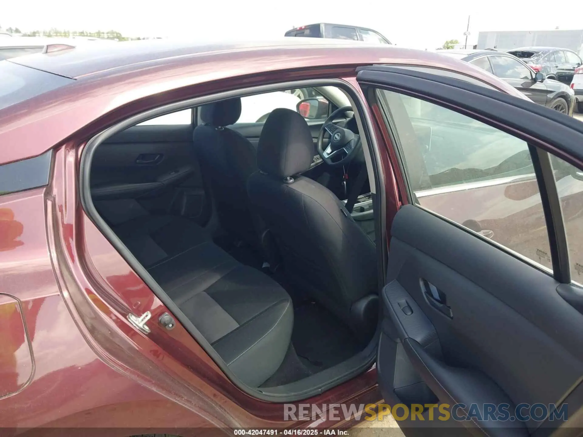 8 Photograph of a damaged car 3N1AB8CV1RY252222 NISSAN SENTRA 2024