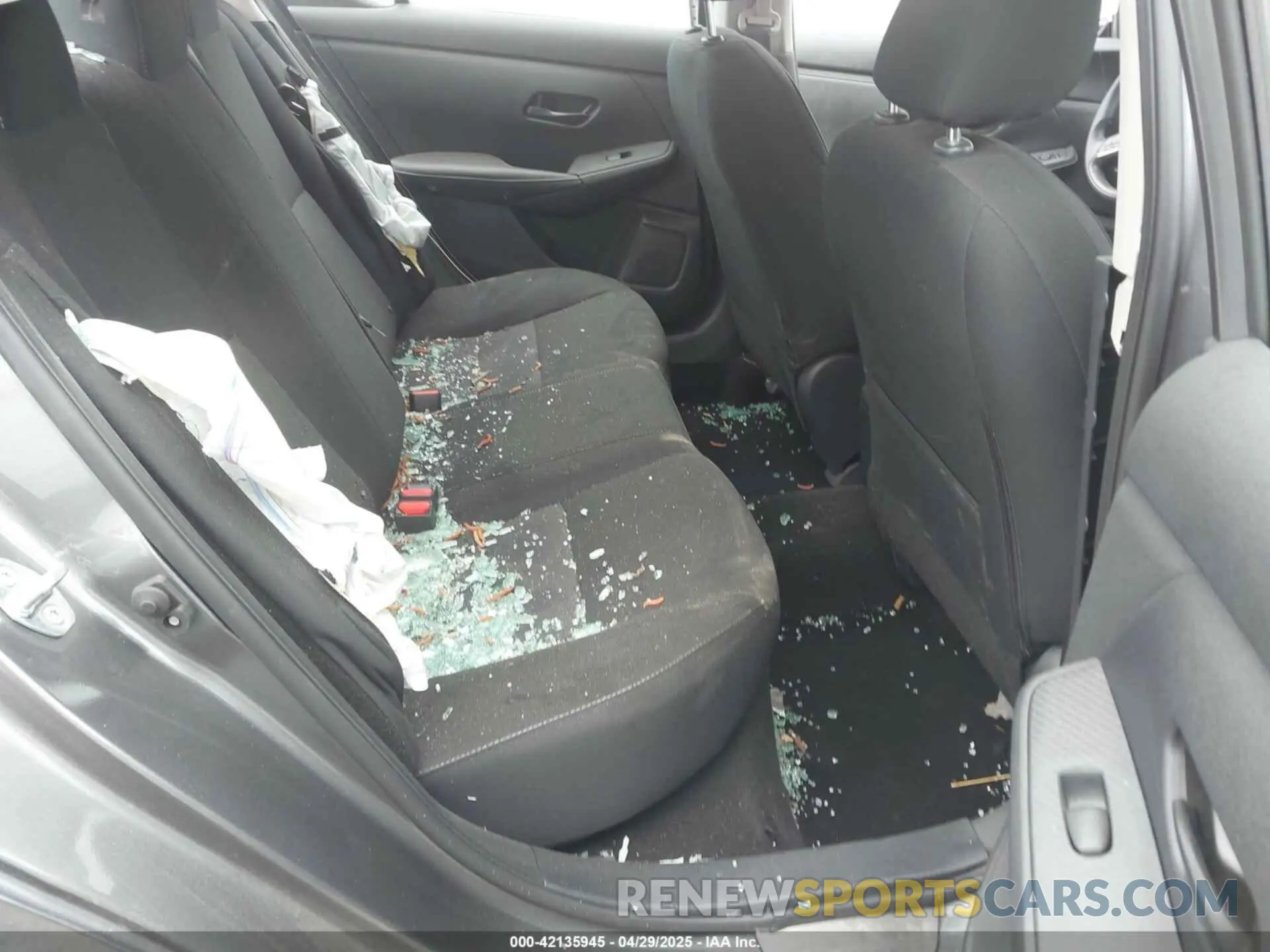 8 Photograph of a damaged car 3N1AB8CV1RY261972 NISSAN SENTRA 2024