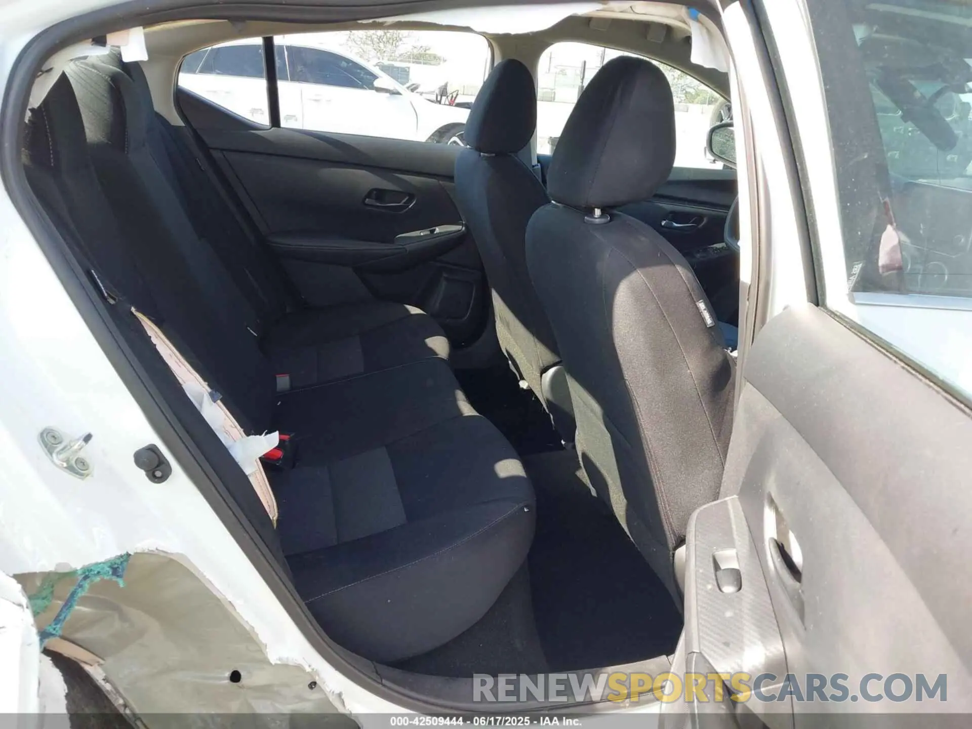 8 Photograph of a damaged car 3N1AB8CV1RY381206 NISSAN SENTRA 2024