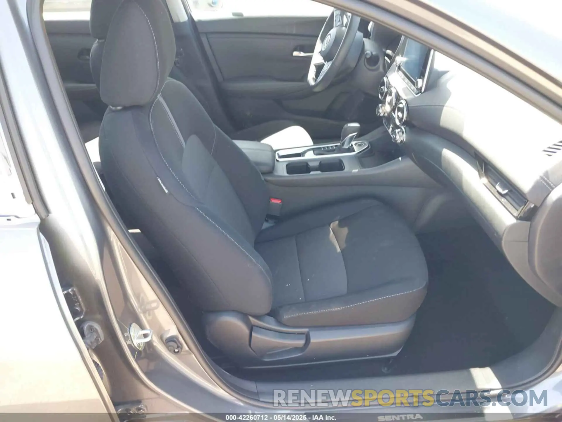 5 Photograph of a damaged car 3N1AB8CV2RY241102 NISSAN SENTRA 2024