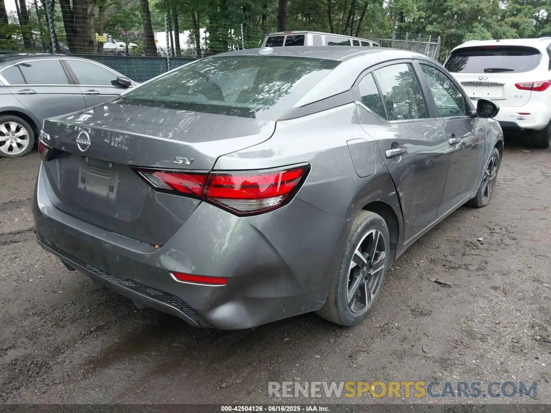 4 Photograph of a damaged car 3N1AB8CV2RY332015 NISSAN SENTRA 2024