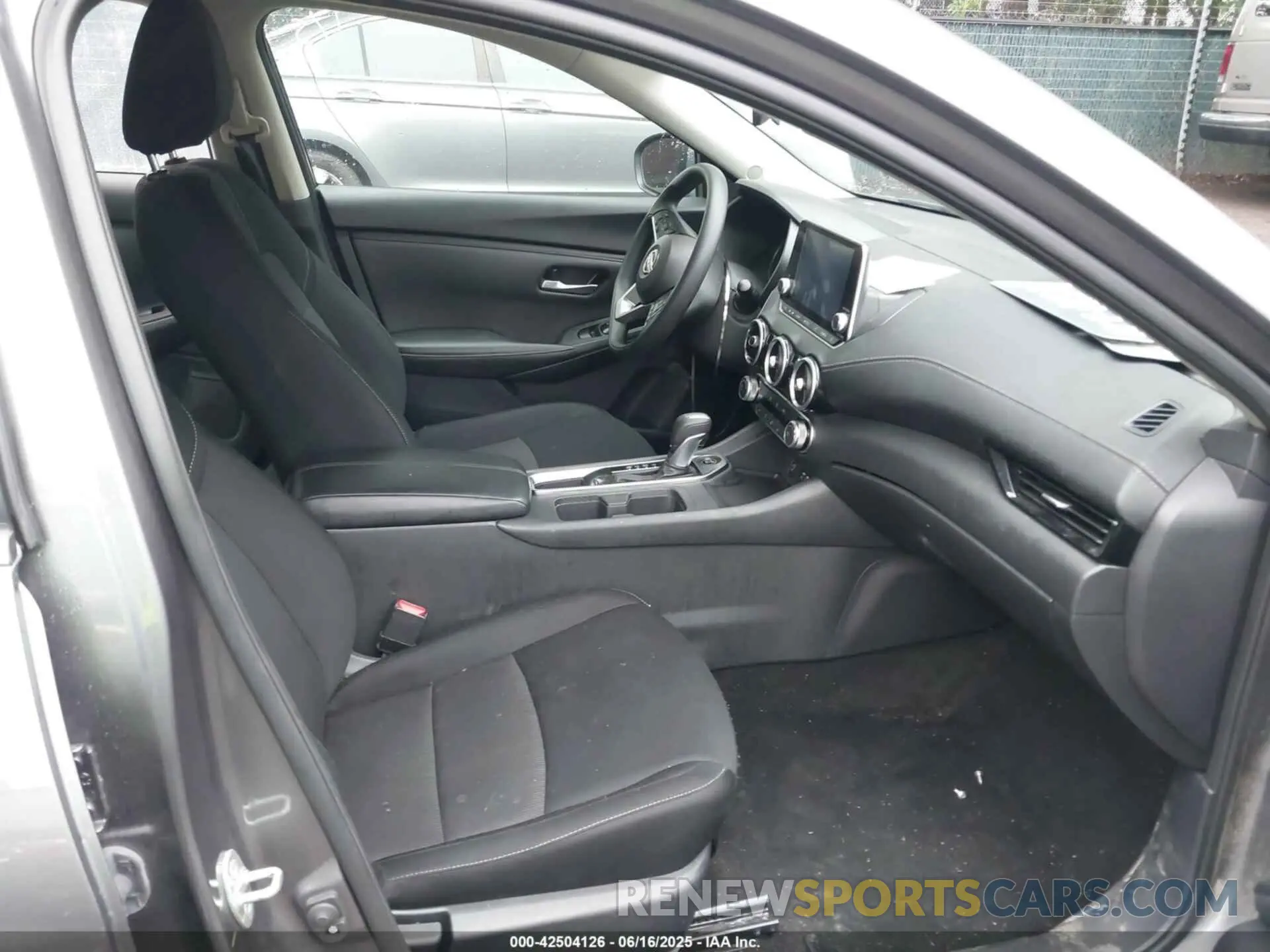 5 Photograph of a damaged car 3N1AB8CV2RY332015 NISSAN SENTRA 2024