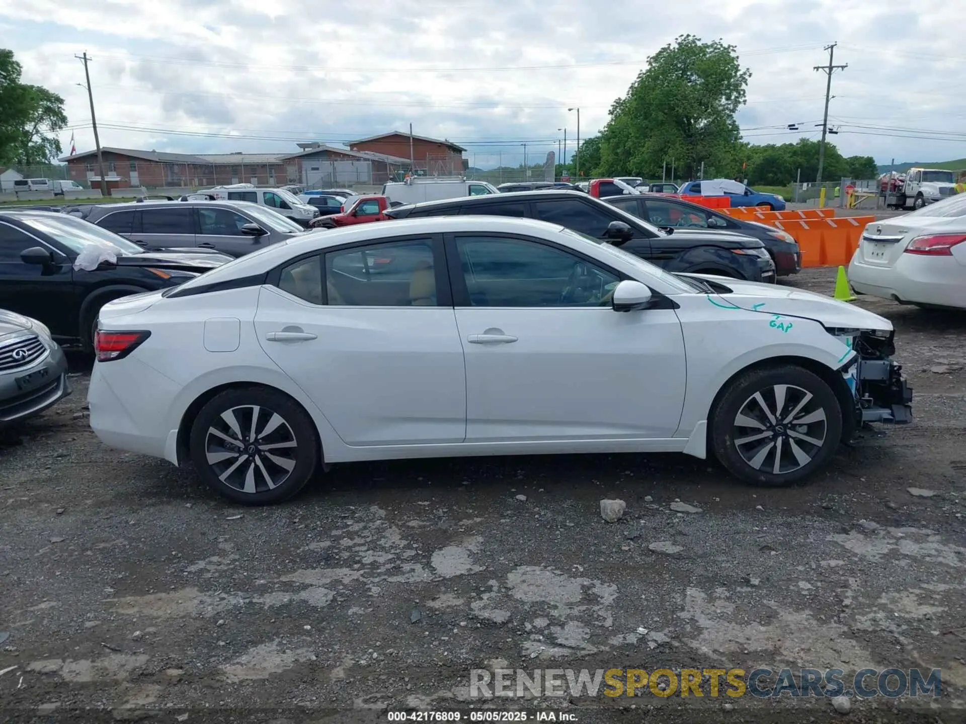 13 Photograph of a damaged car 3N1AB8CV2RY383613 NISSAN SENTRA 2024