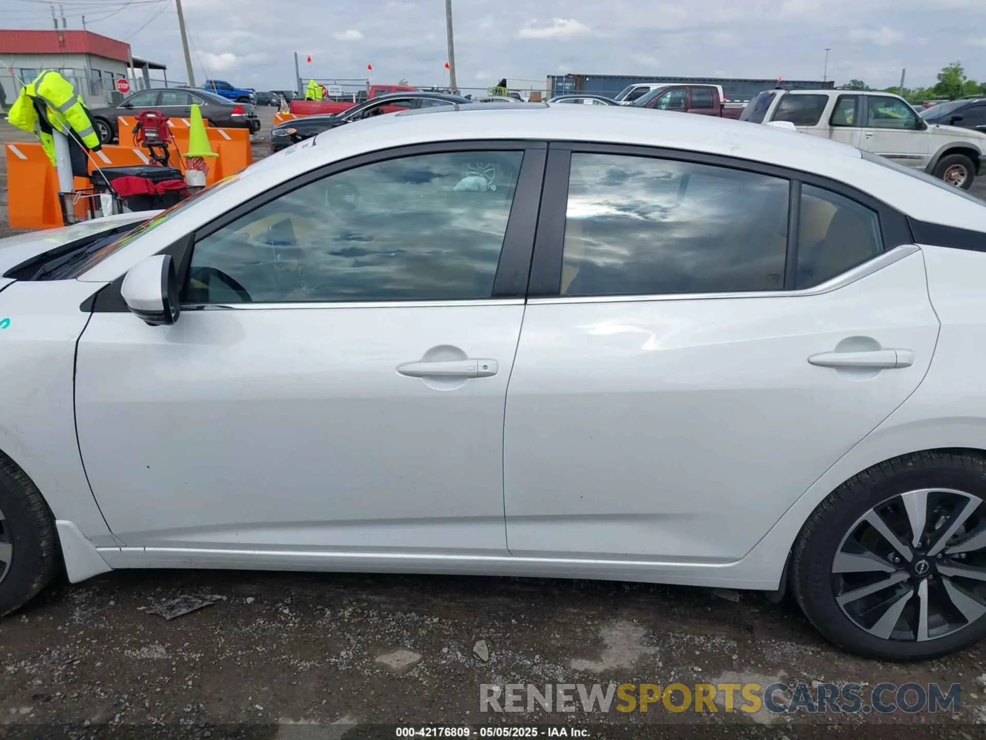 14 Photograph of a damaged car 3N1AB8CV2RY383613 NISSAN SENTRA 2024