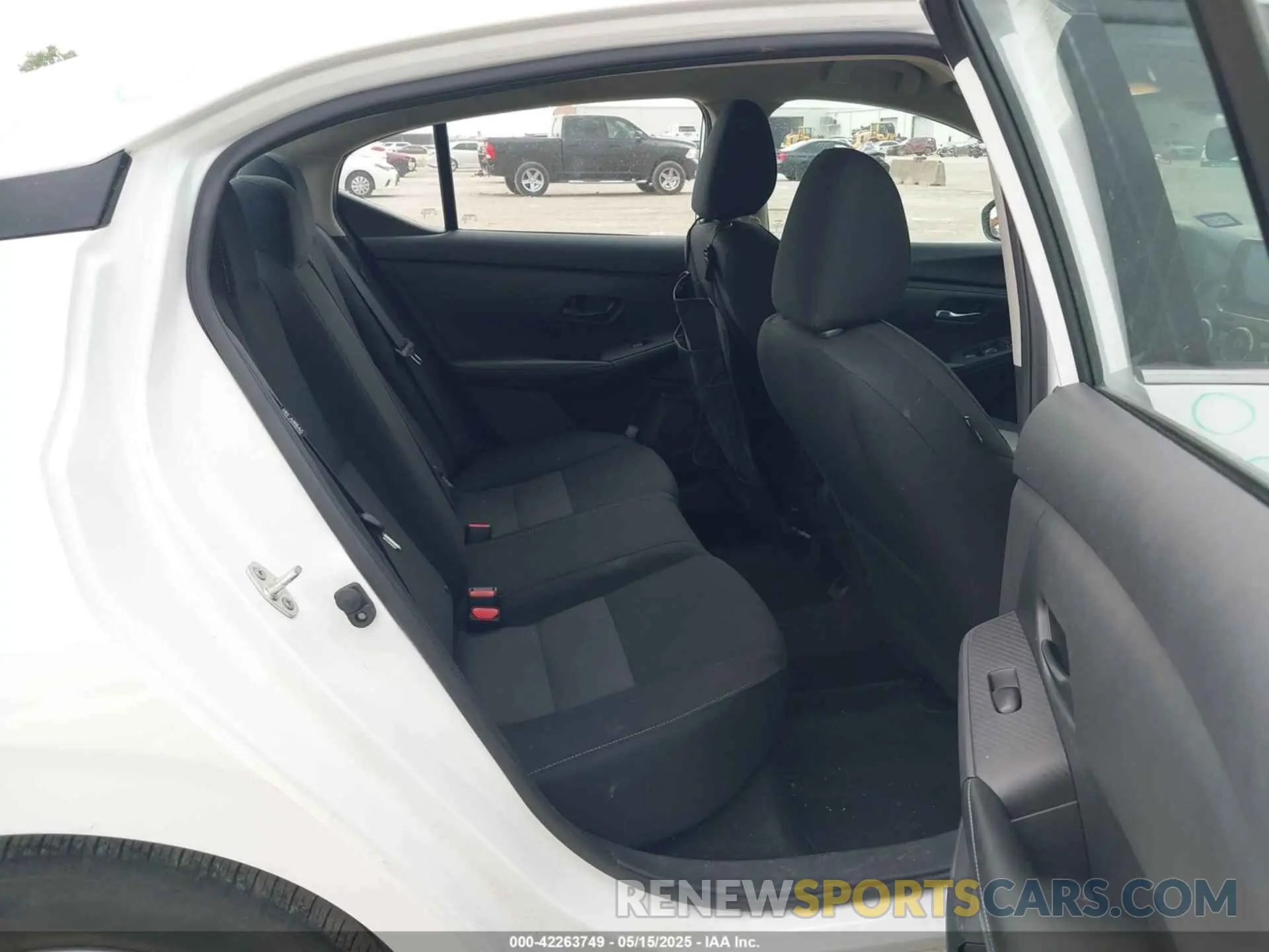 8 Photograph of a damaged car 3N1AB8CV3RY225314 NISSAN SENTRA 2024