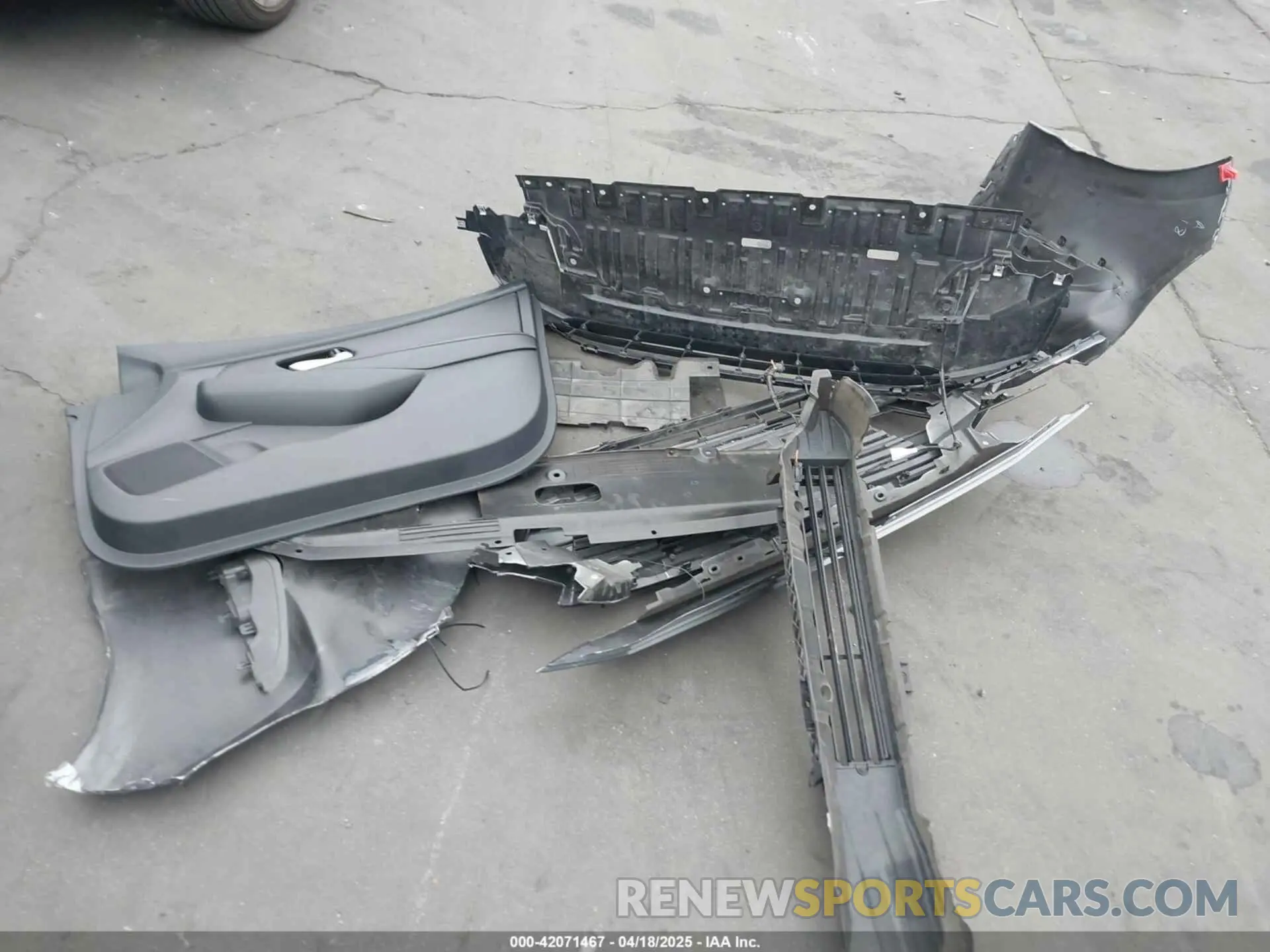 19 Photograph of a damaged car 3N1AB8CV3RY285903 NISSAN SENTRA 2024