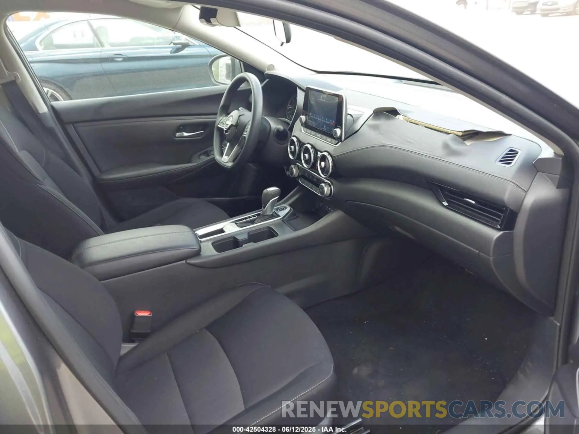 5 Photograph of a damaged car 3N1AB8CV3RY341239 NISSAN SENTRA 2024