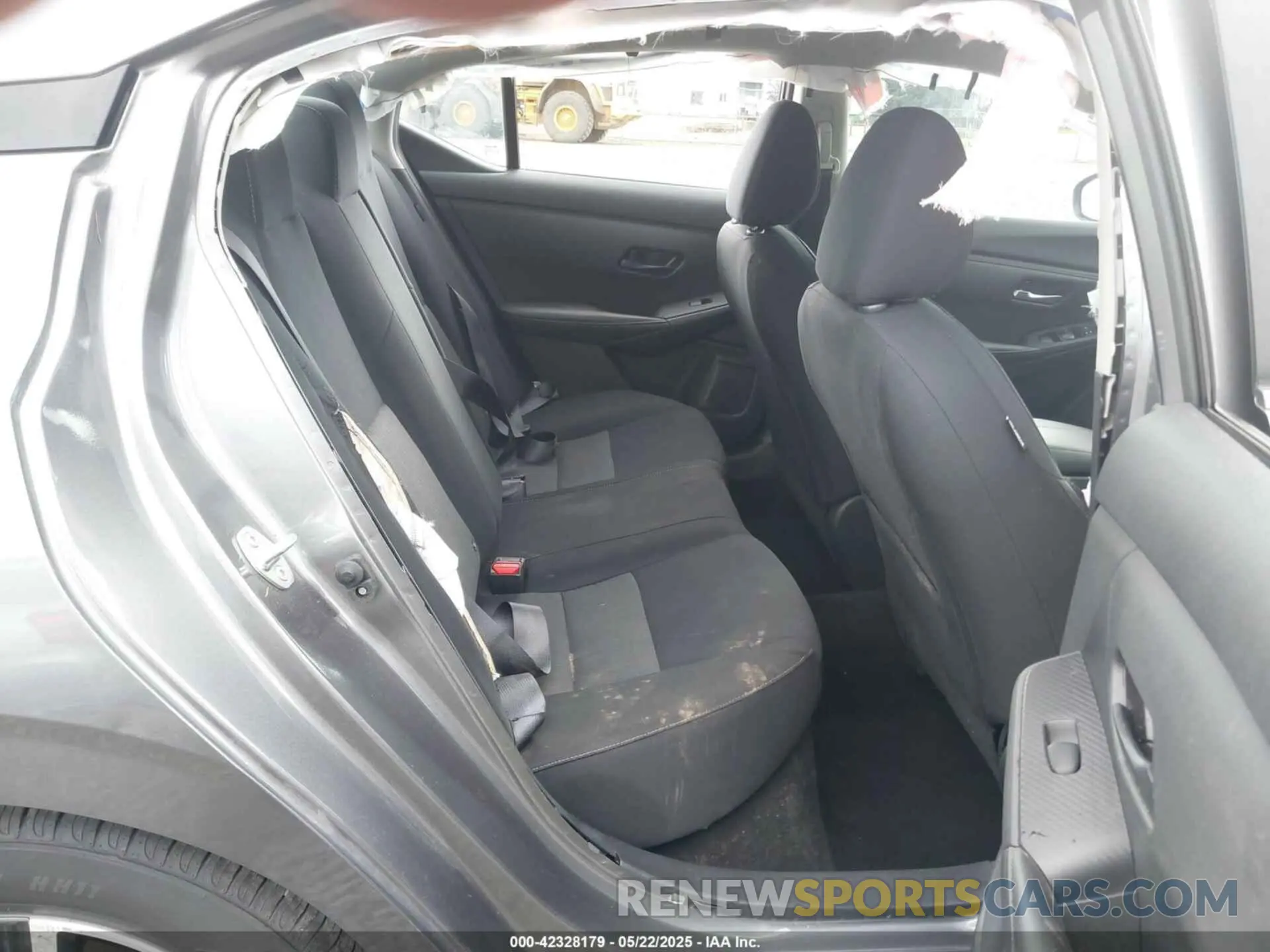 8 Photograph of a damaged car 3N1AB8CV4RY210272 NISSAN SENTRA 2024