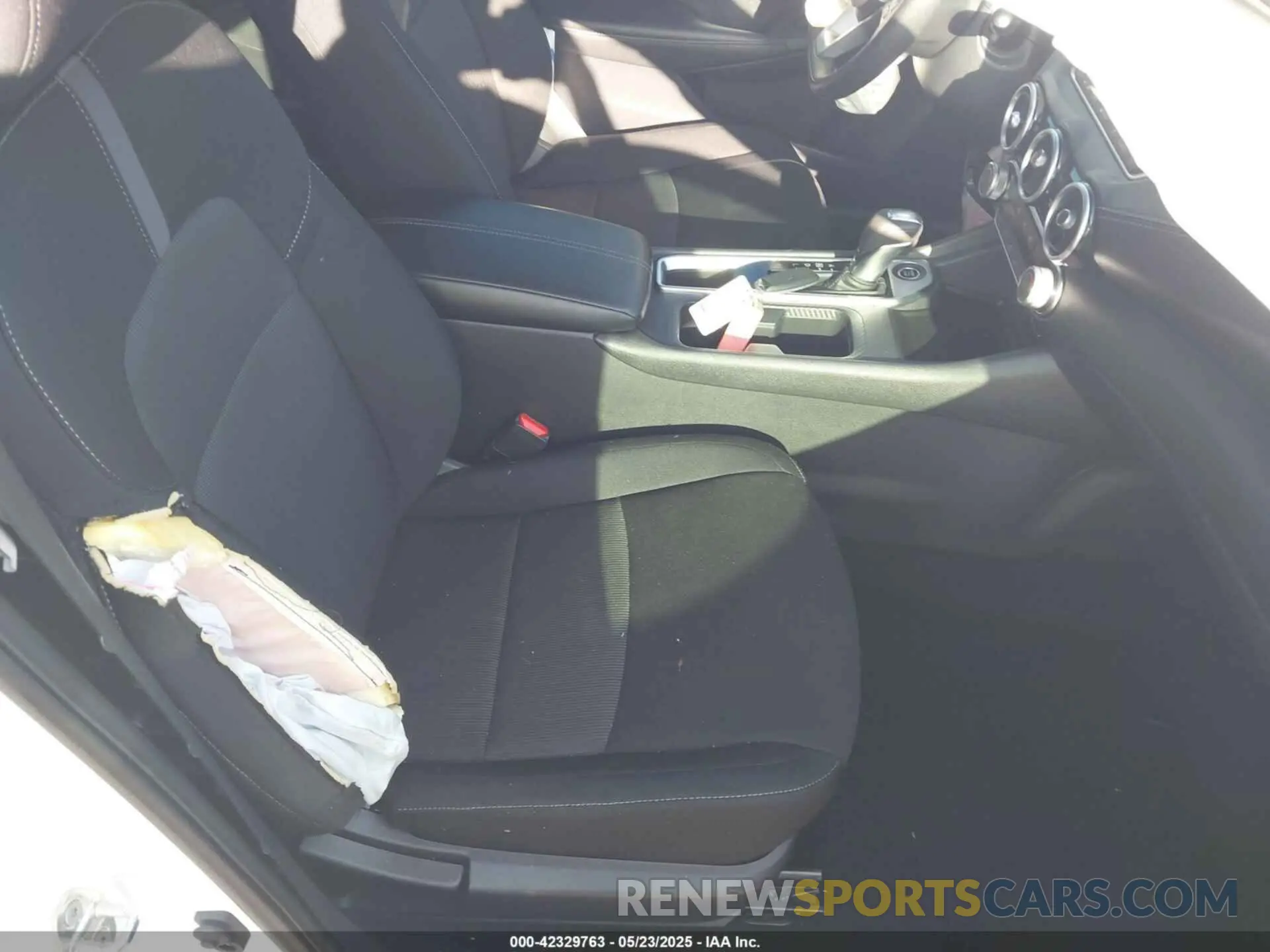 5 Photograph of a damaged car 3N1AB8CV4RY214242 NISSAN SENTRA 2024