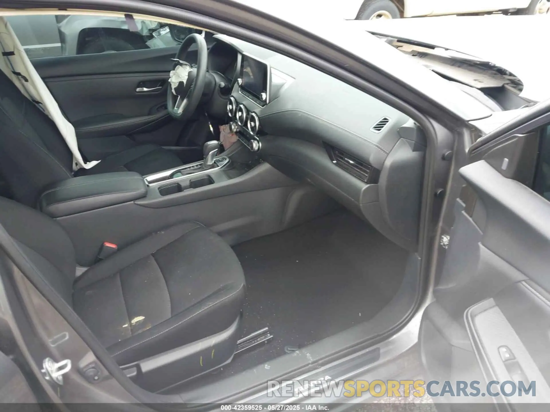 5 Photograph of a damaged car 3N1AB8CV6RY245413 NISSAN SENTRA 2024
